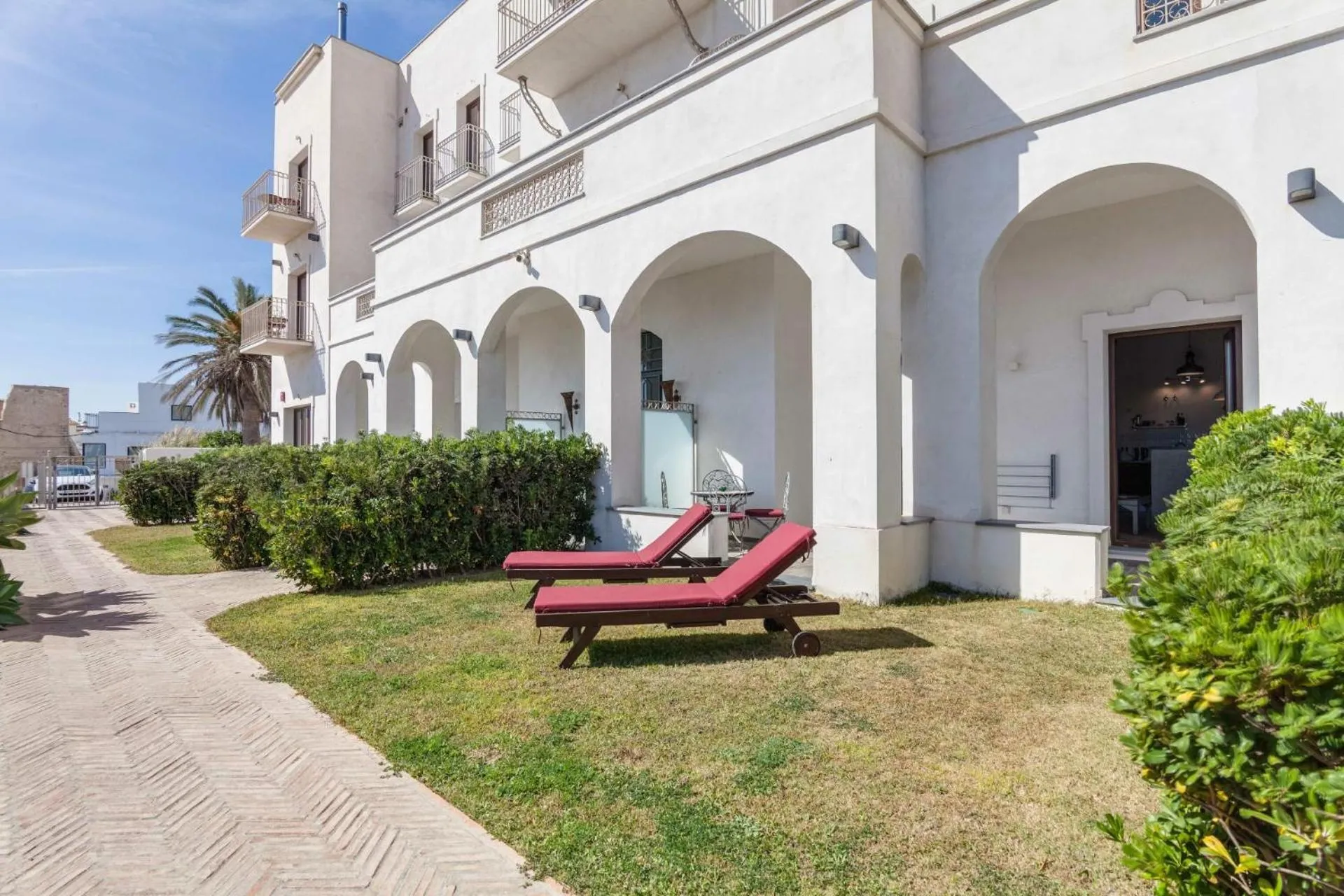 Apartamentos La Residencia Tarifa