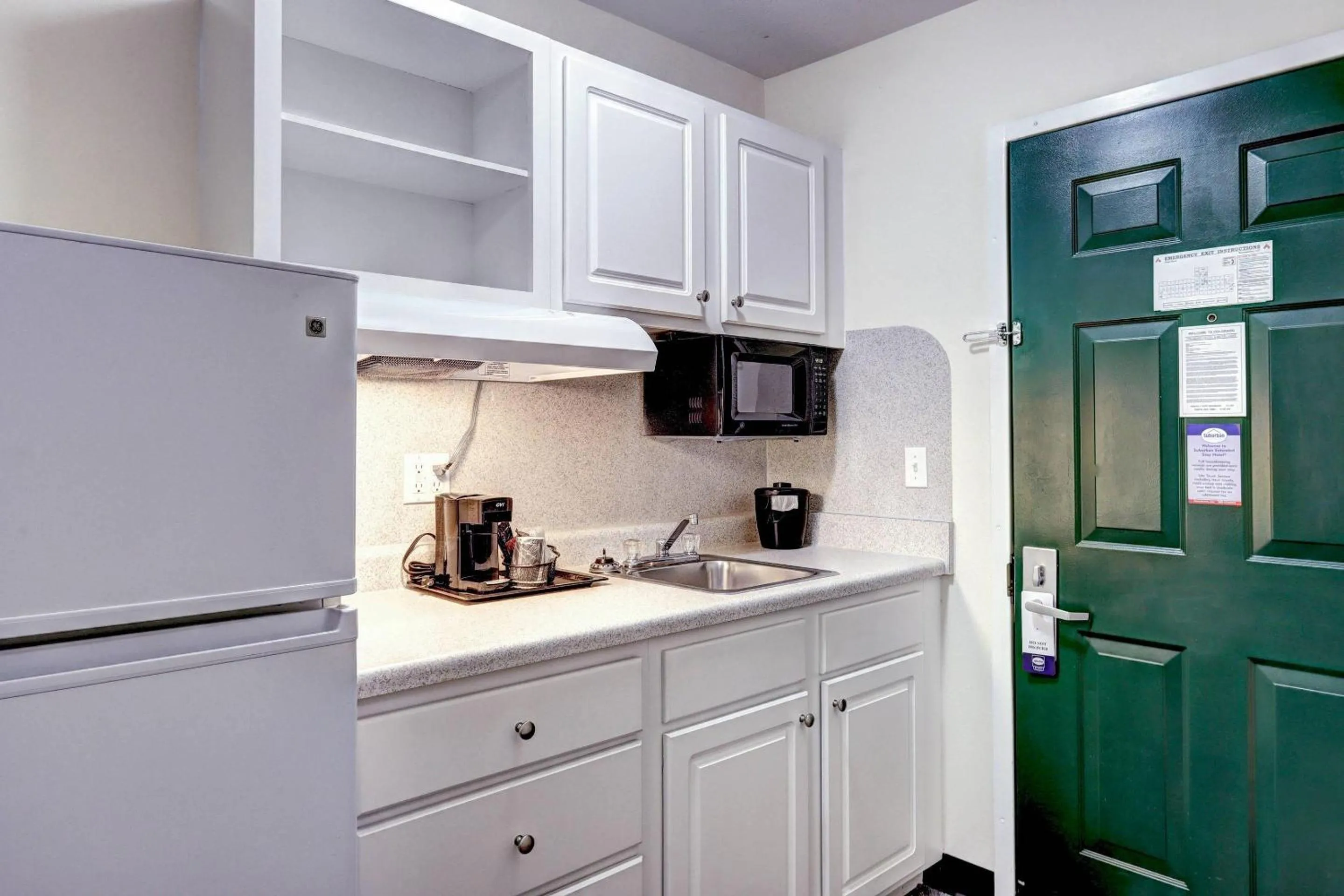 Bedroom in Suburban Studios Westminster Denver North