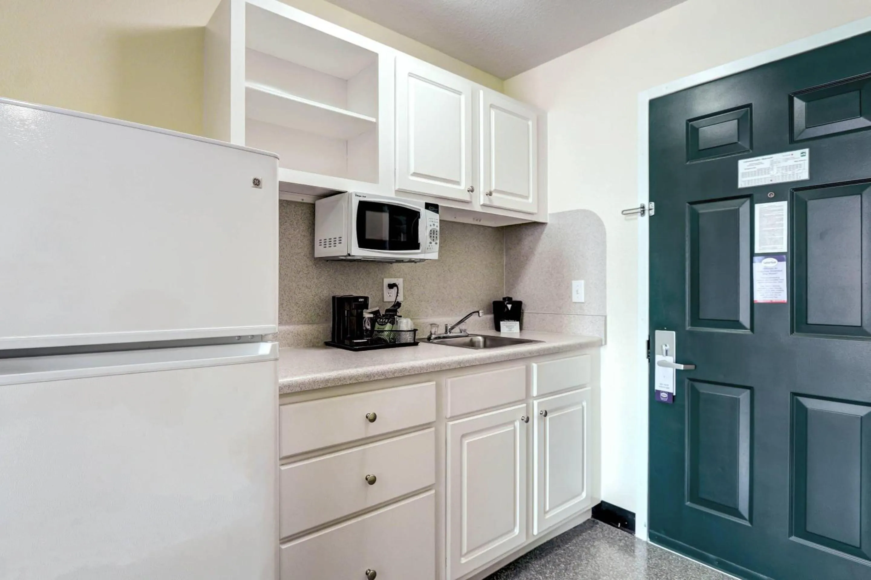 Bedroom in Suburban Studios Westminster Denver North