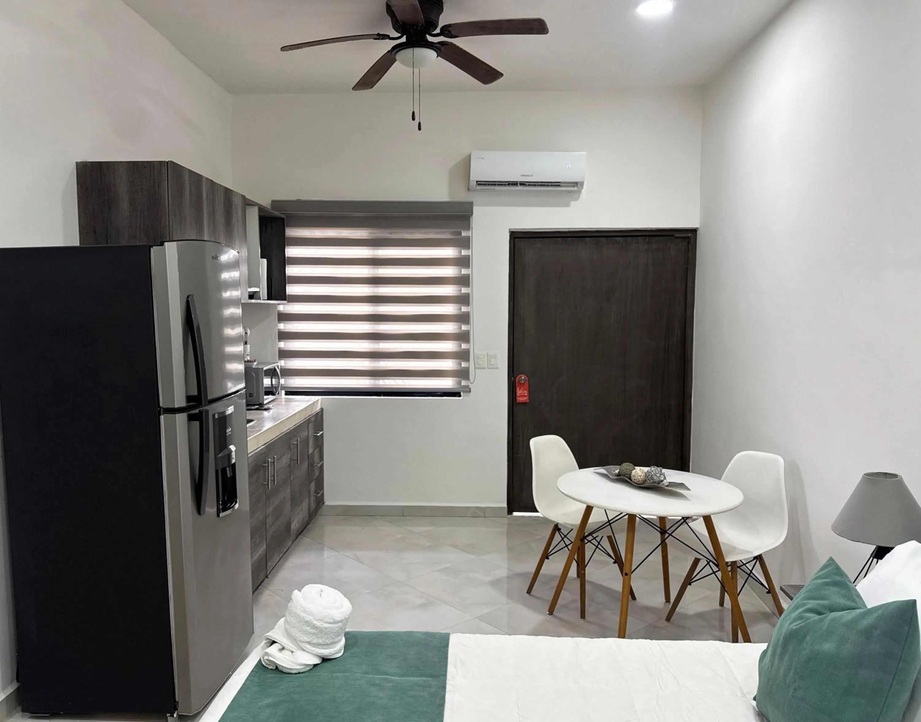 Photo of the whole room in SILVERSANDS Hotel Boutique - 5Th Ave