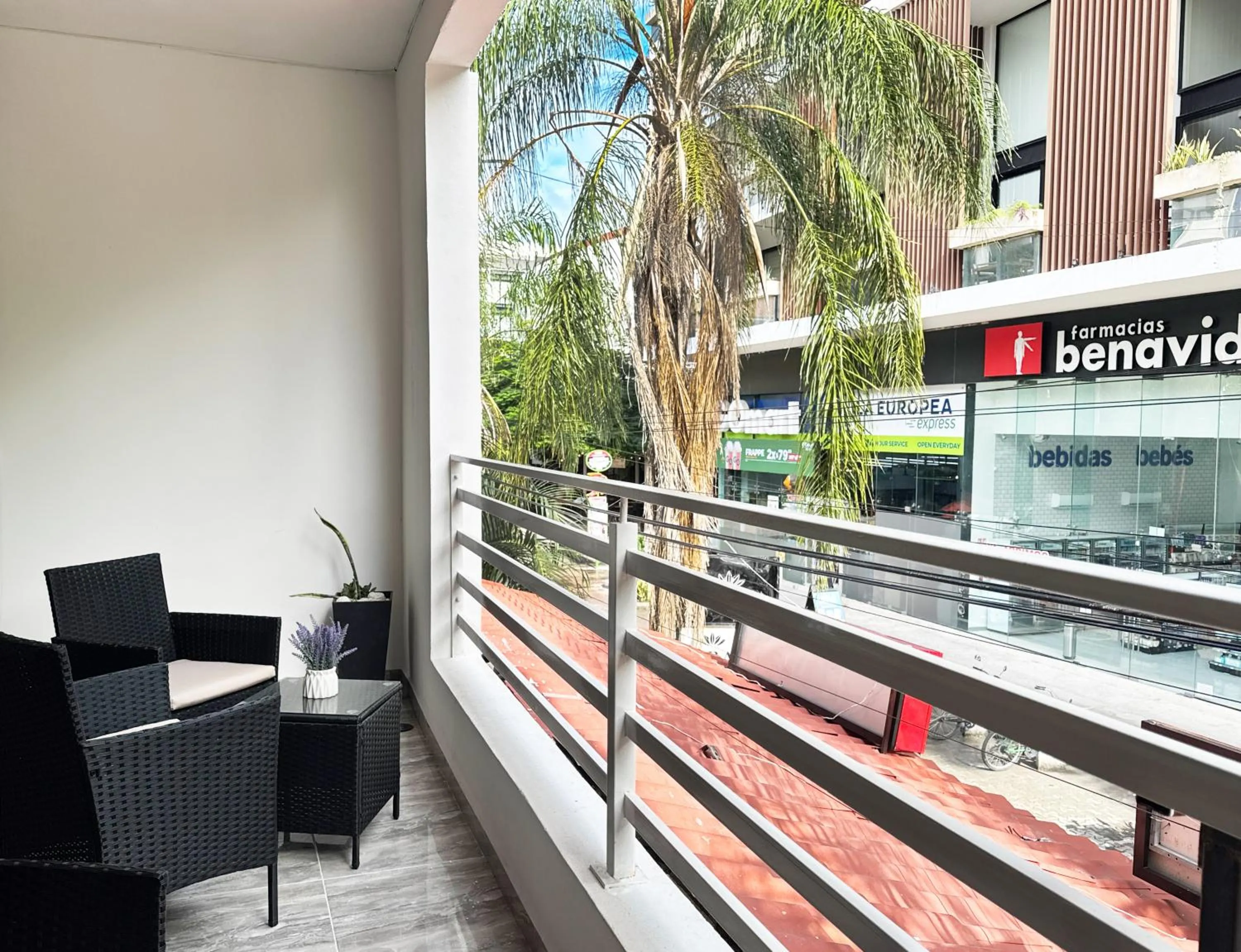 Balcony/Terrace in SILVERSANDS Hotel Boutique - 5Th Ave