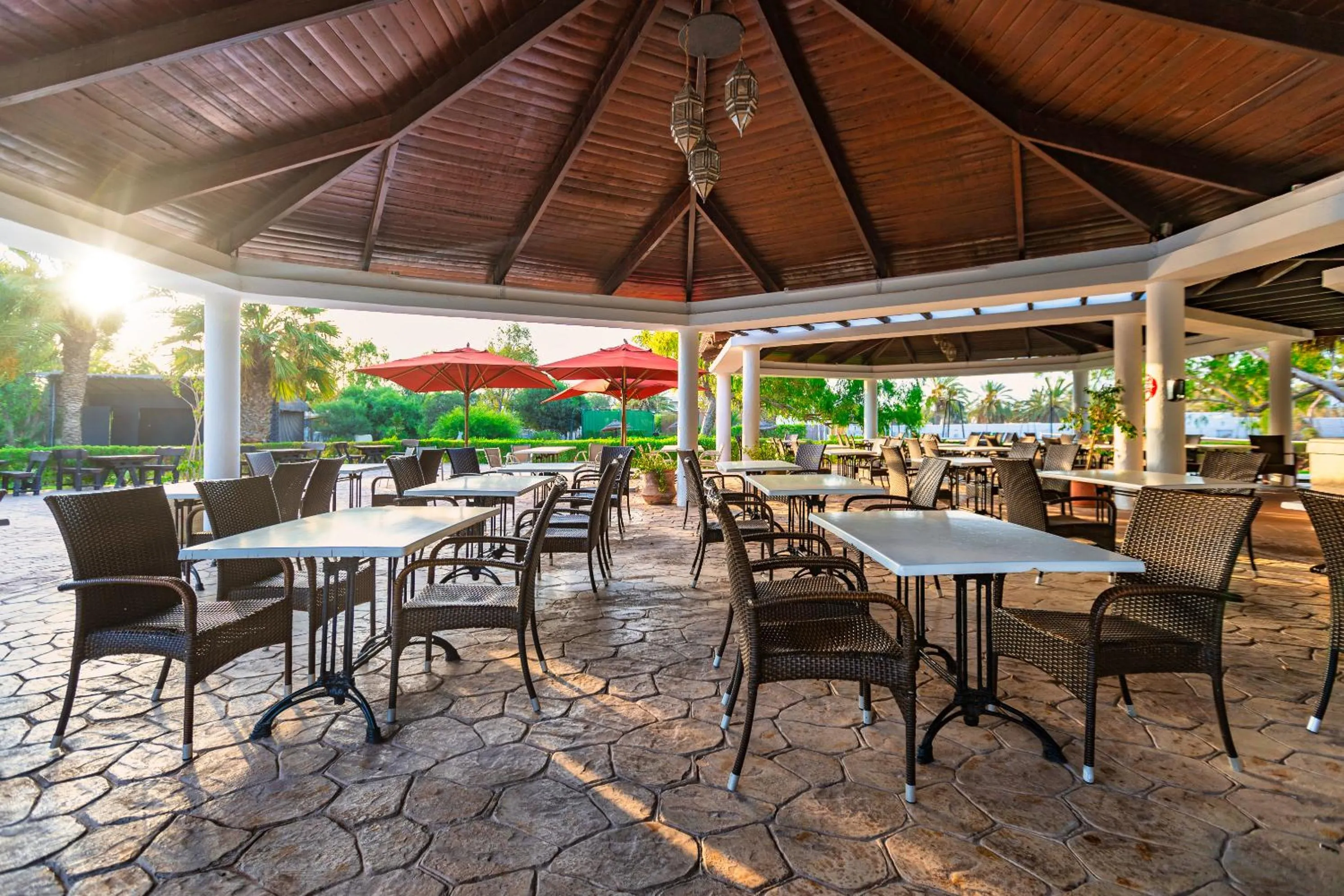 Restaurant/places to eat in Djerba Resort- Families and Couples Only