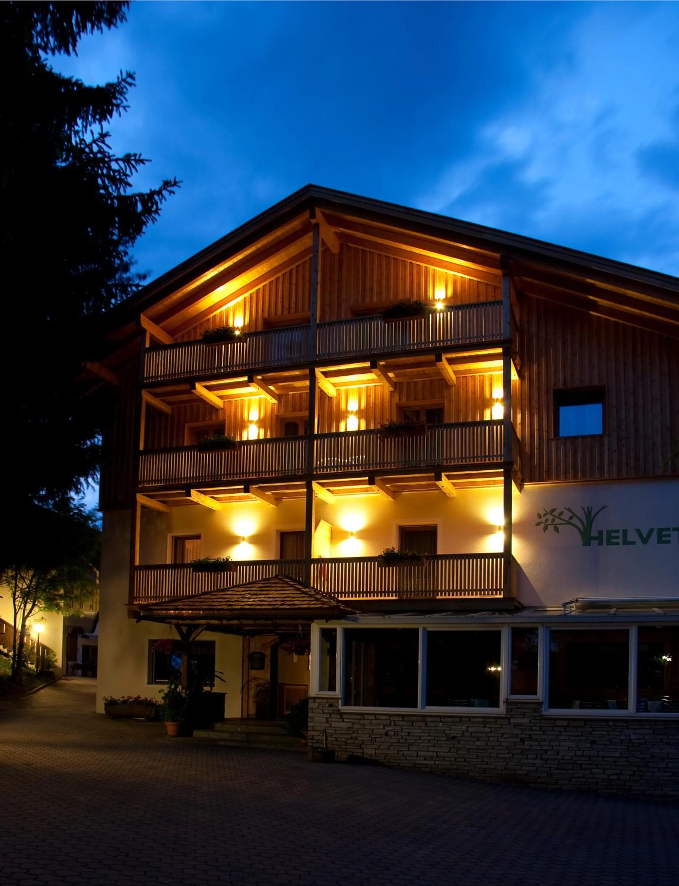 Facade/entrance in Garni Appartments Helvetia