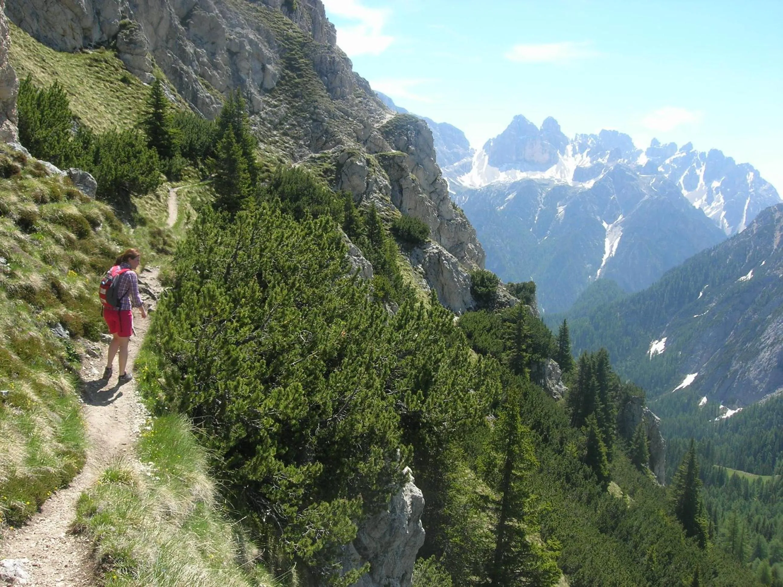 Hiking in Garni Appartments Helvetia