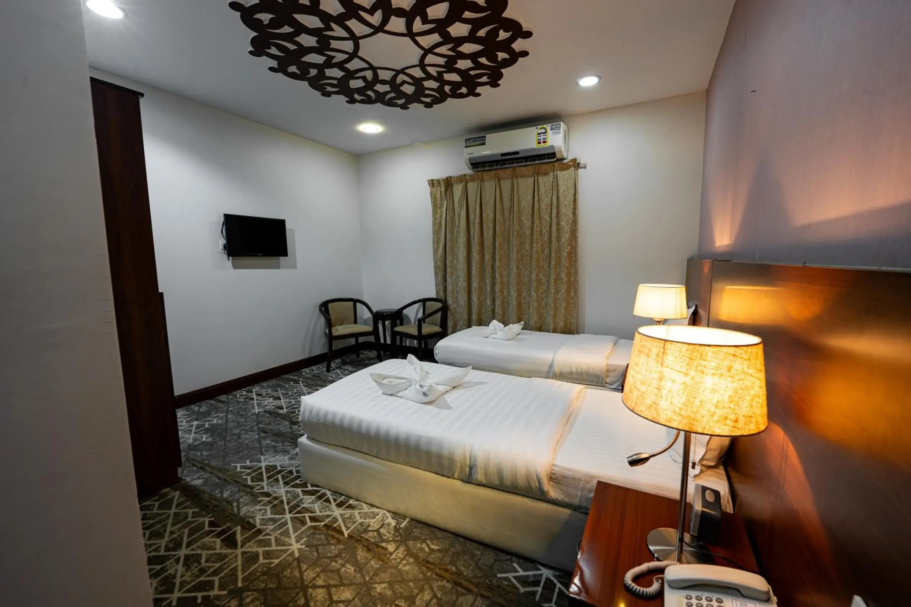 Bedroom, Bed in Rizq Palace Hotel Makkah Bedroom, Bed in Rizq Palace Hotel Makkah