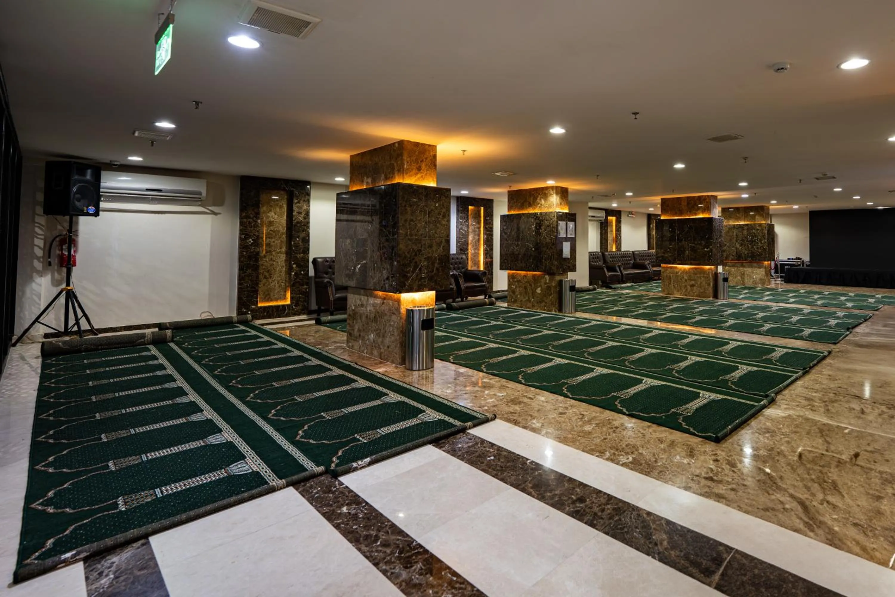 Seating area in Rizq Palace Hotel Makkah