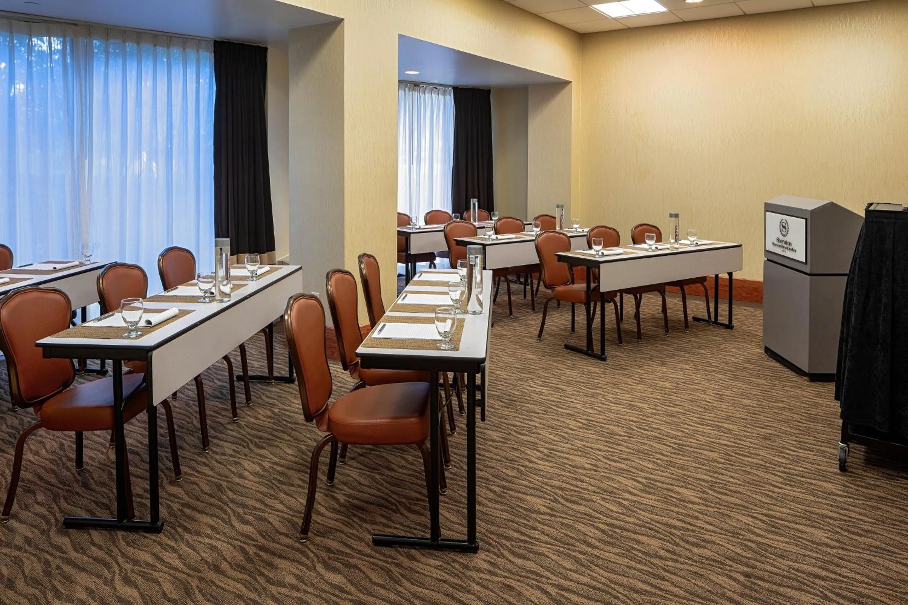 Meeting/conference room in Sheraton Houston Brookhollow Hotel