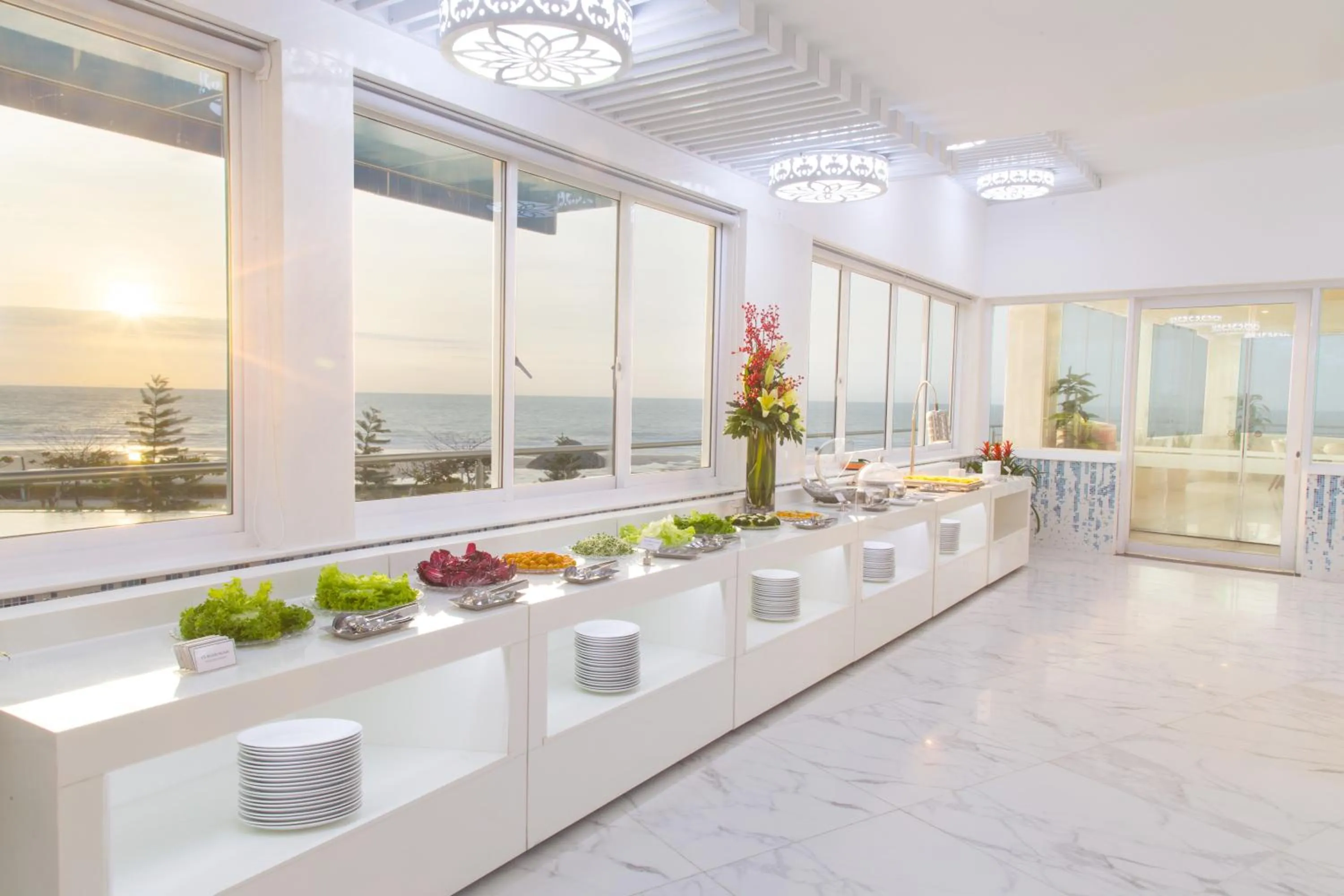 Restaurant/places to eat in Carmelina Beach Resort Ho Tram