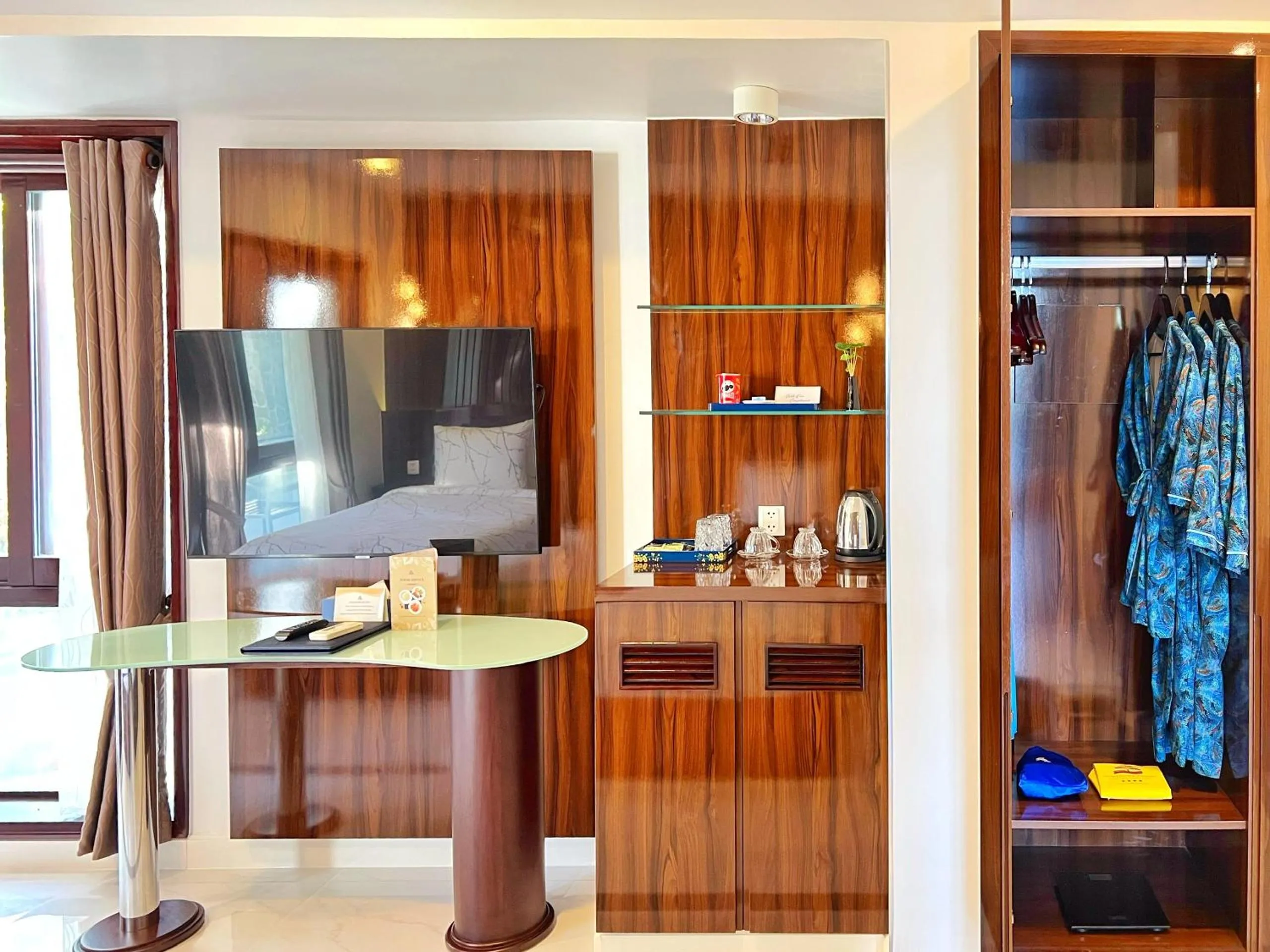 TV and multimedia in Carmelina Beach Resort Ho Tram