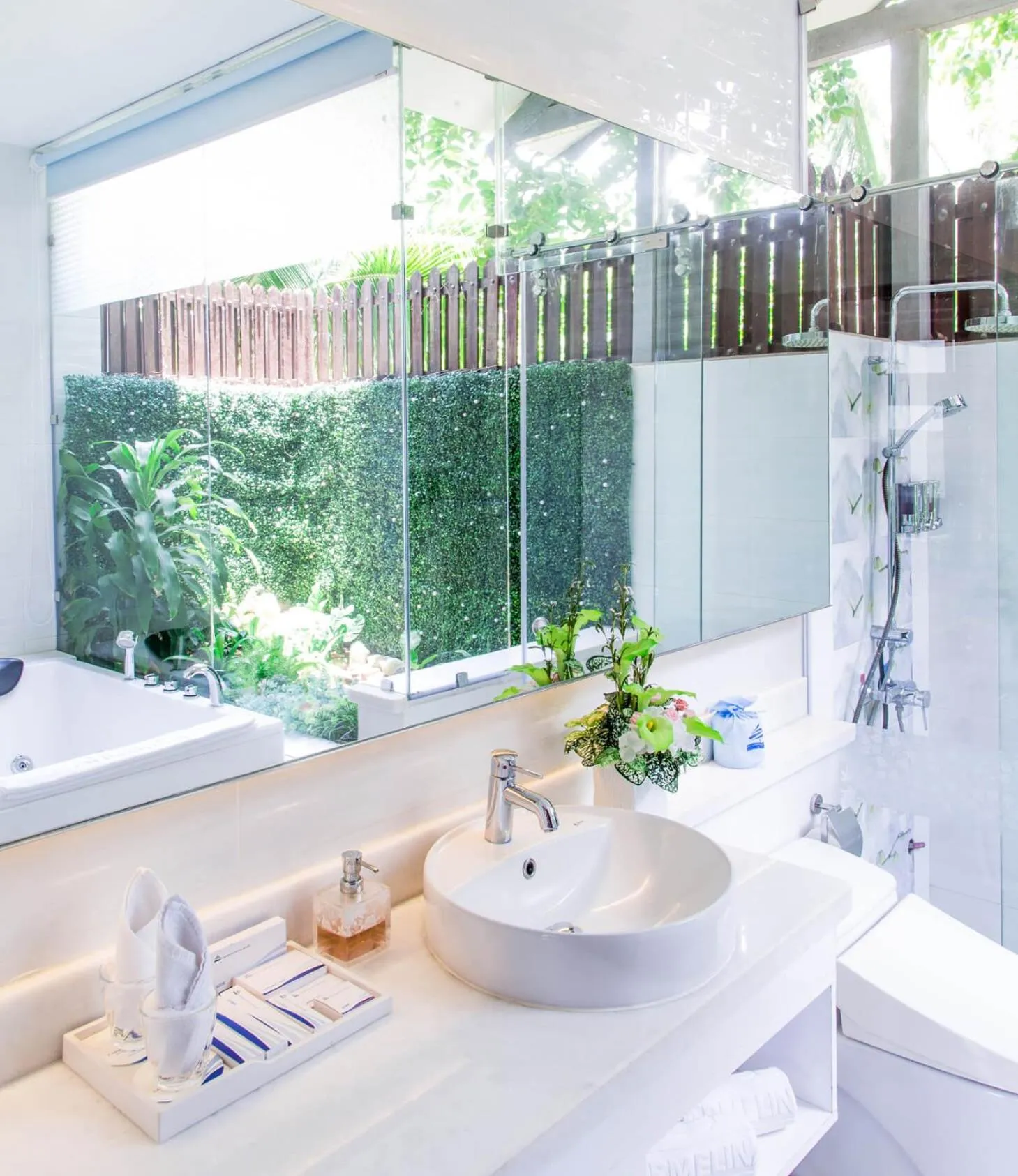 Toilet in Carmelina Beach Resort Ho Tram