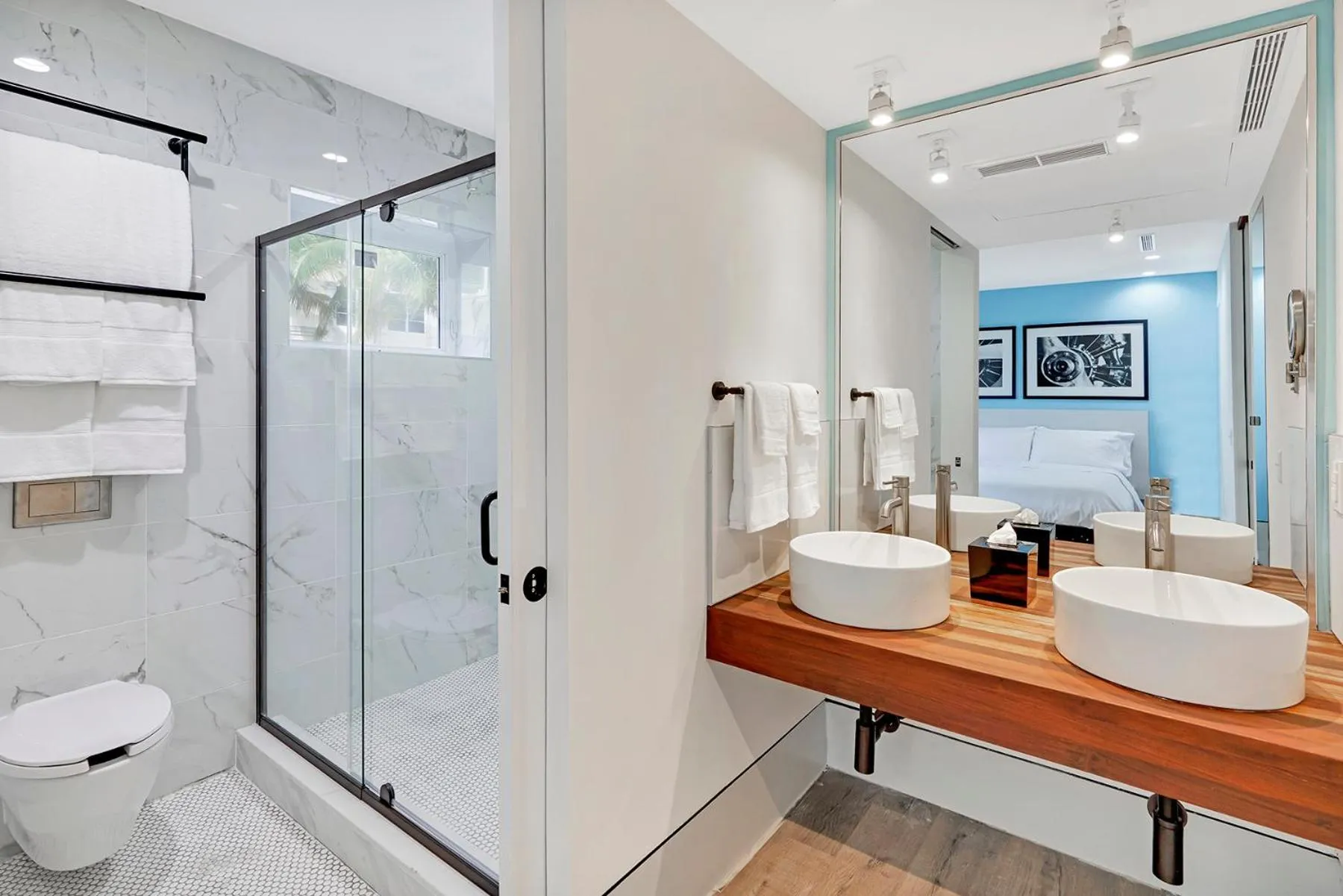 Bathroom in Ocean Treasure Beachside Suites