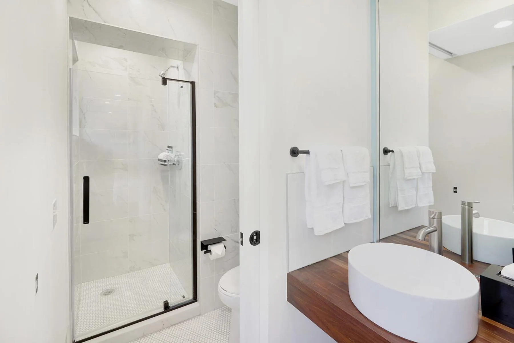 Bathroom in Ocean Treasure Beachside Suites