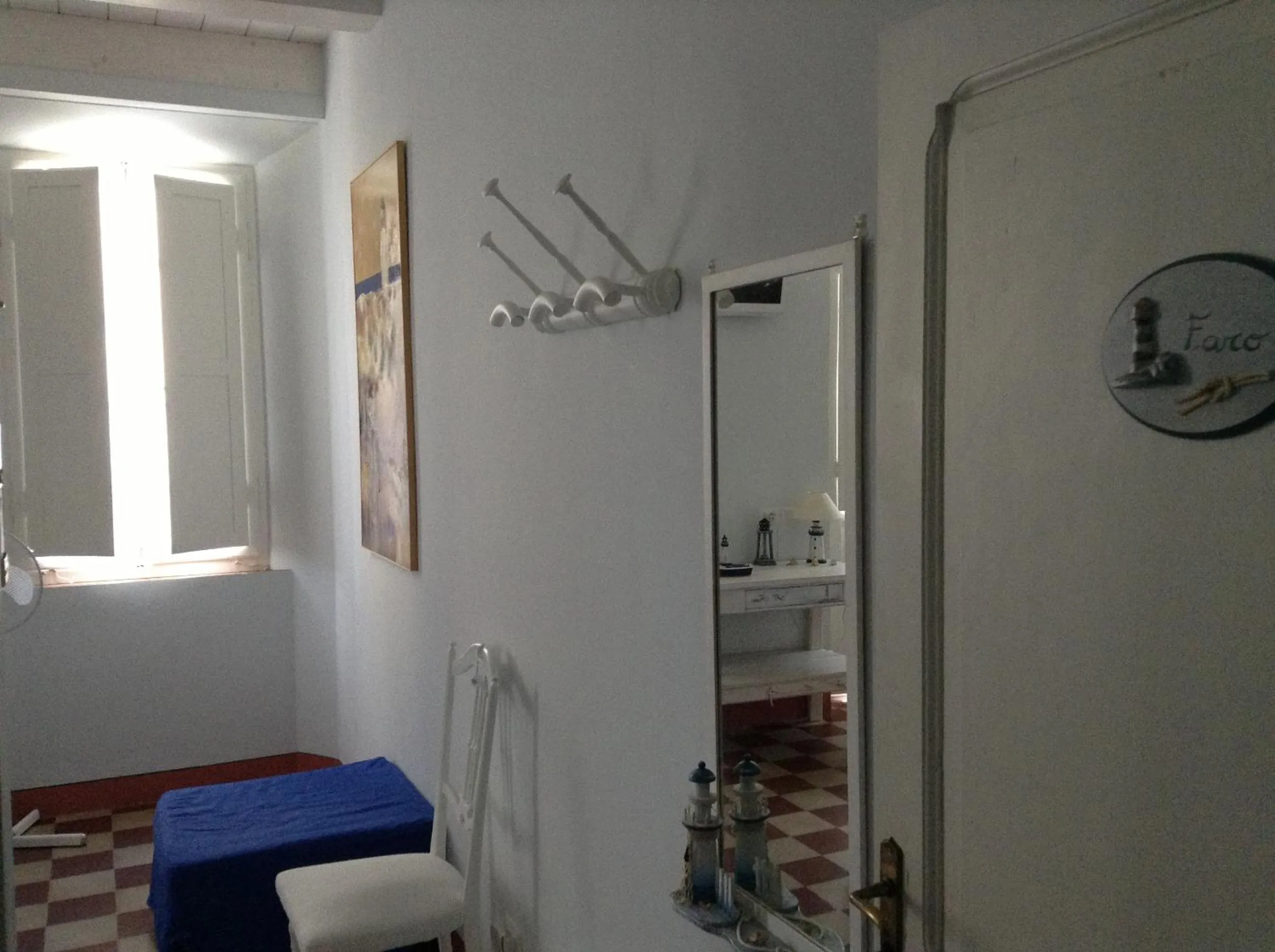 Decorative detail in Perfume Do Mar