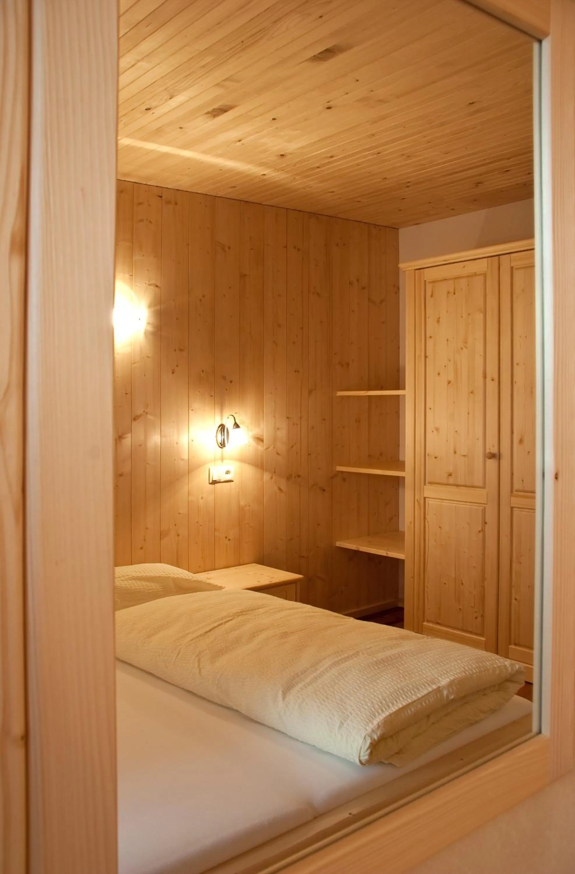 Photo of the whole room, Bed in Appartments Helvetia