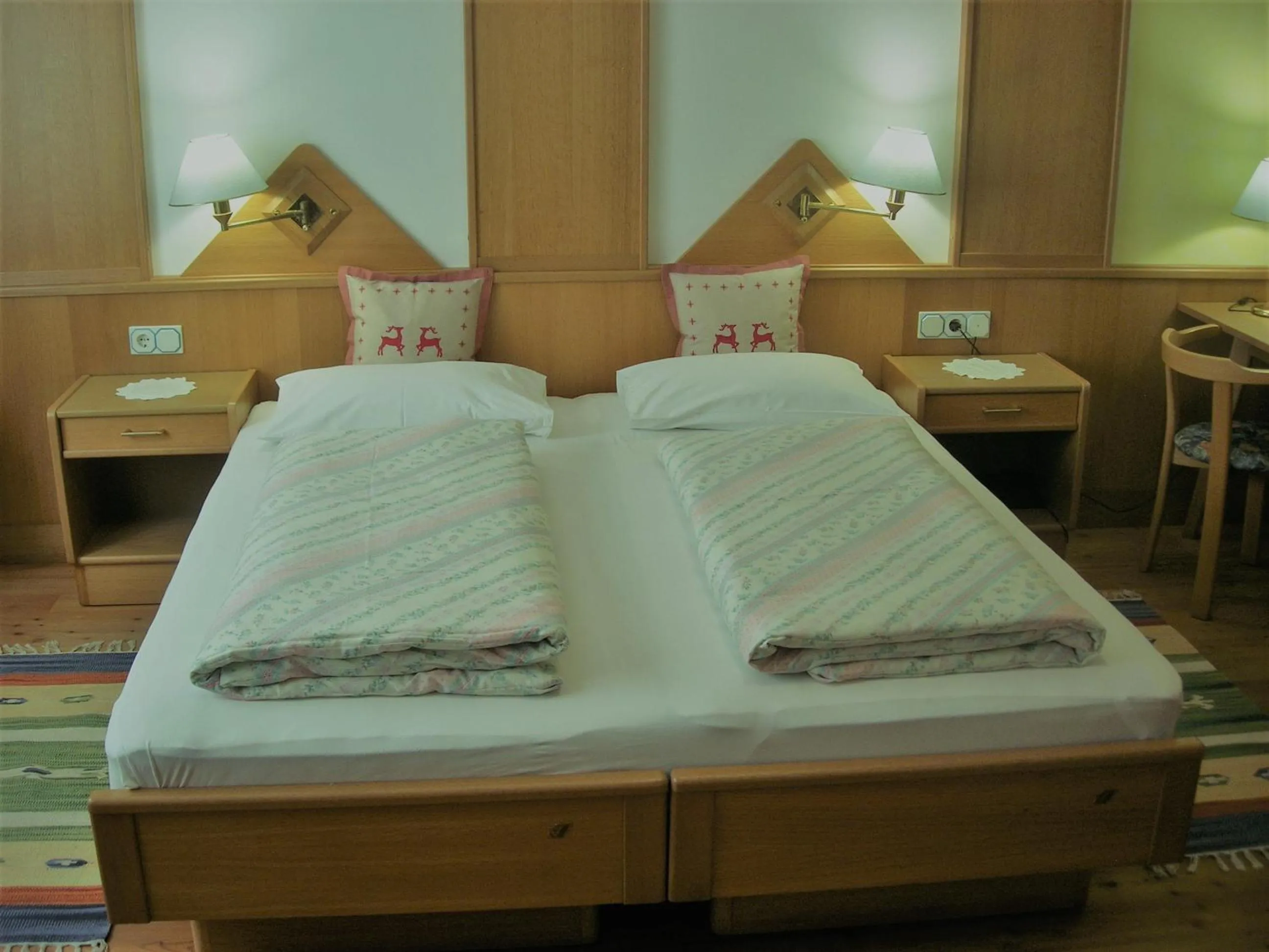 Photo of the whole room, Bed in Appartments Helvetia