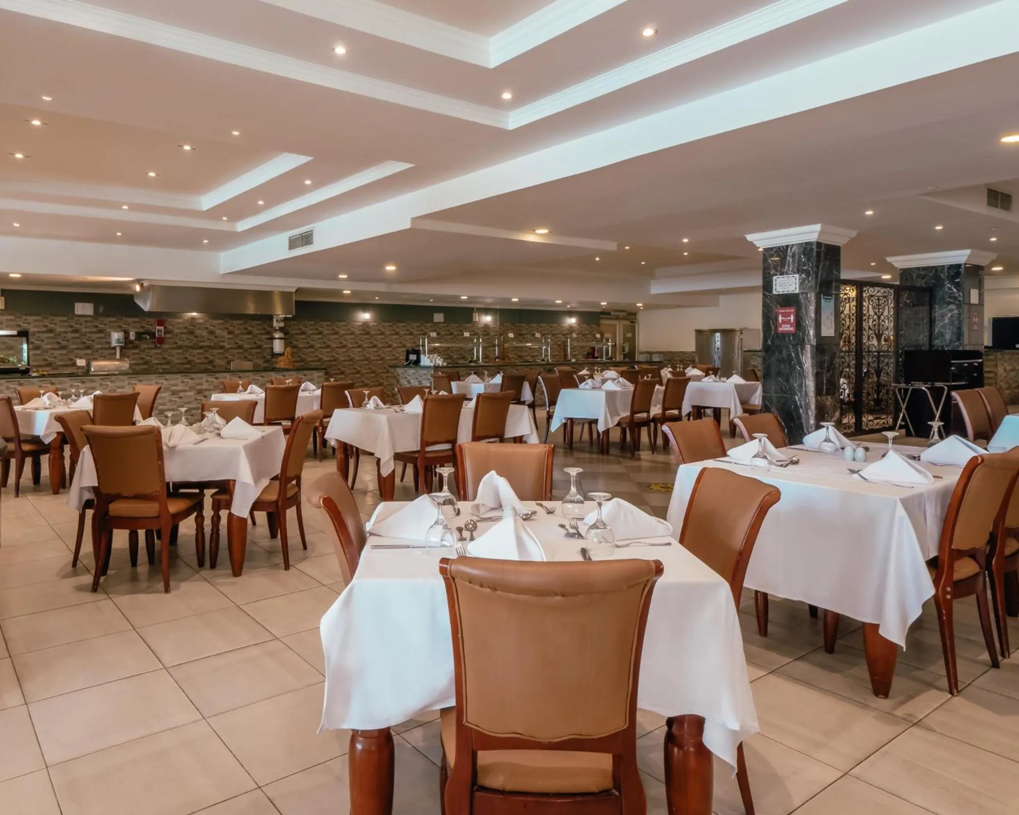 Restaurant/places to eat in AMC Royal Hotel & Spa