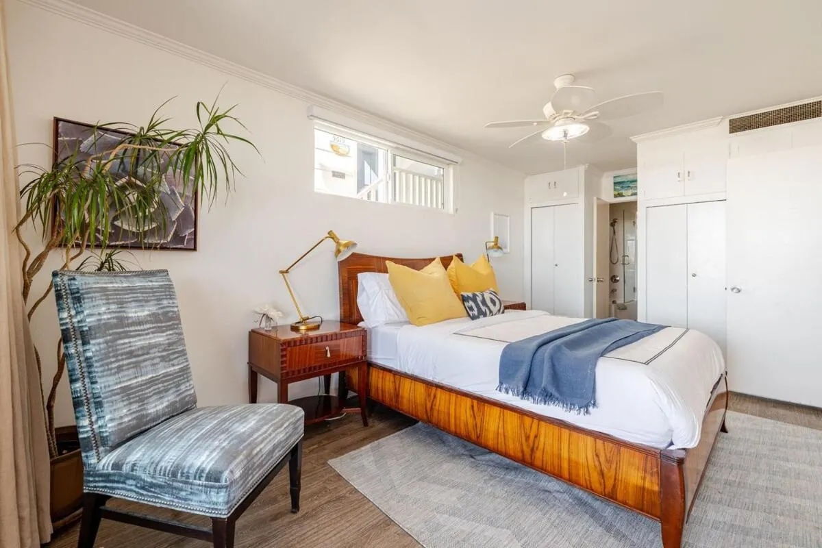 Bed in Oceanfront Oasis