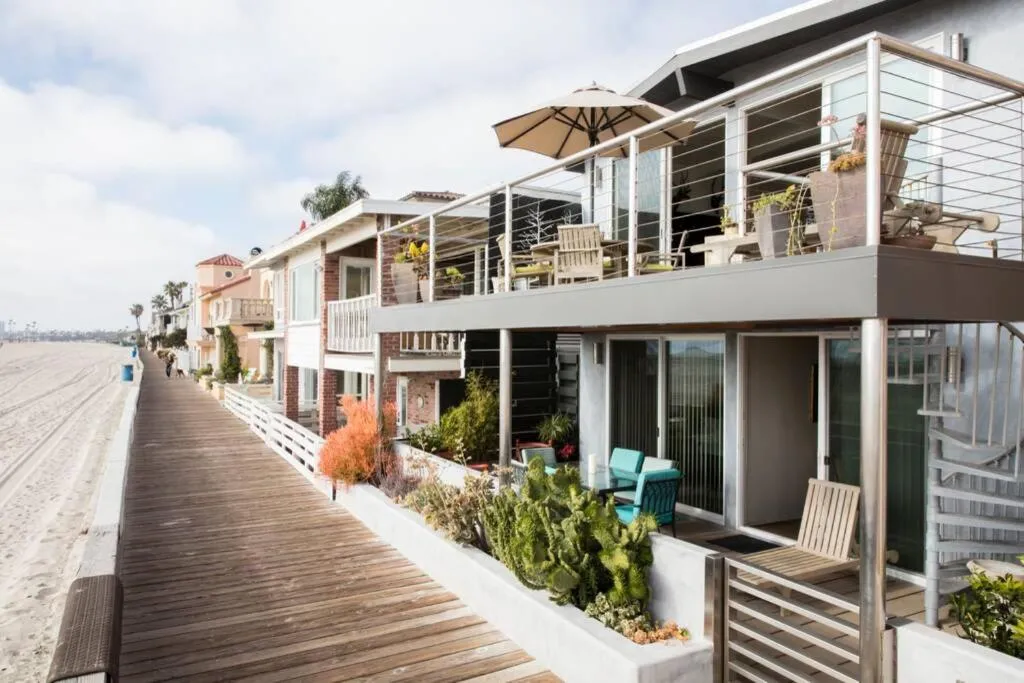 Property building in Oceanfront Oasis