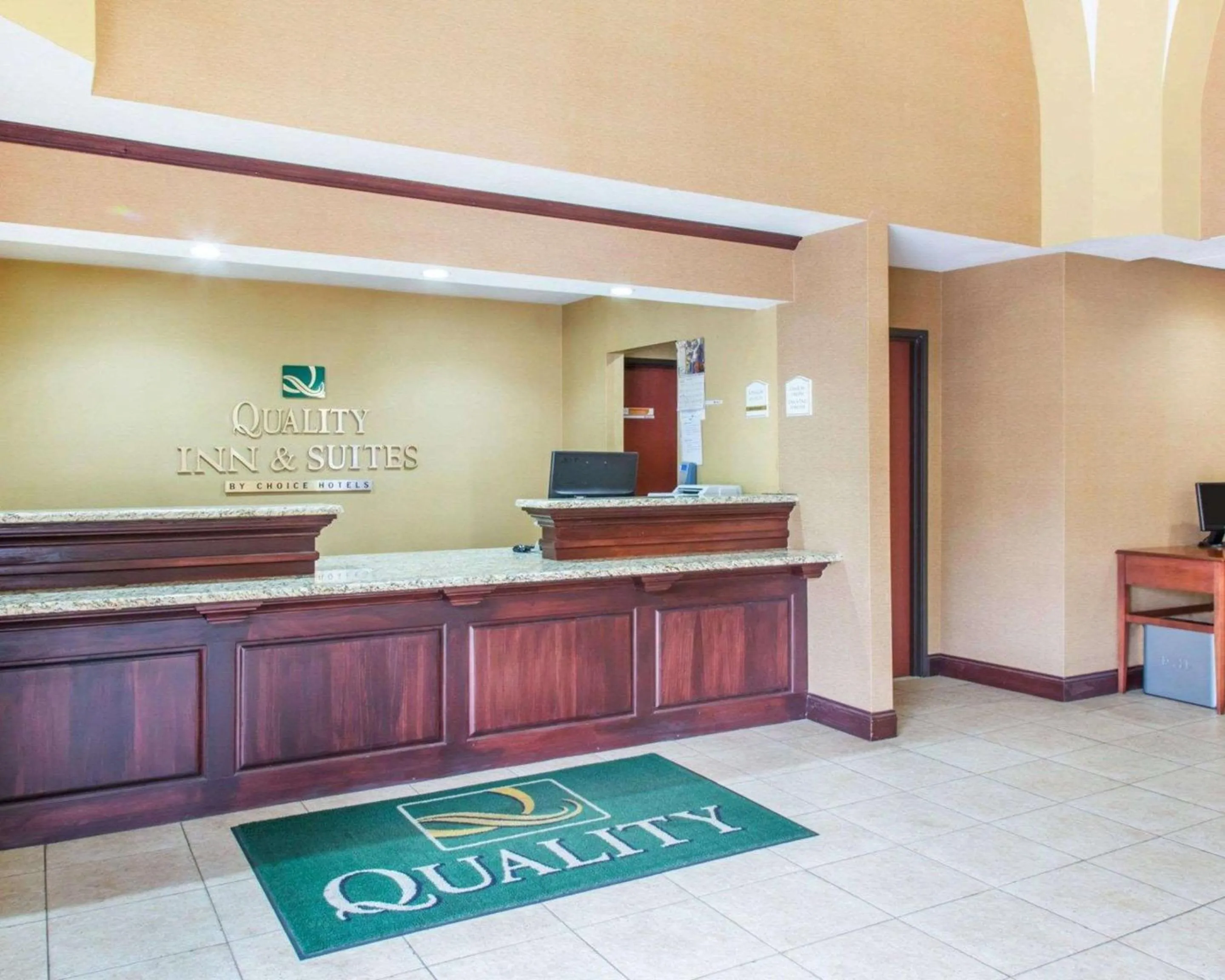 Lobby or reception in Quality Inn & Suites