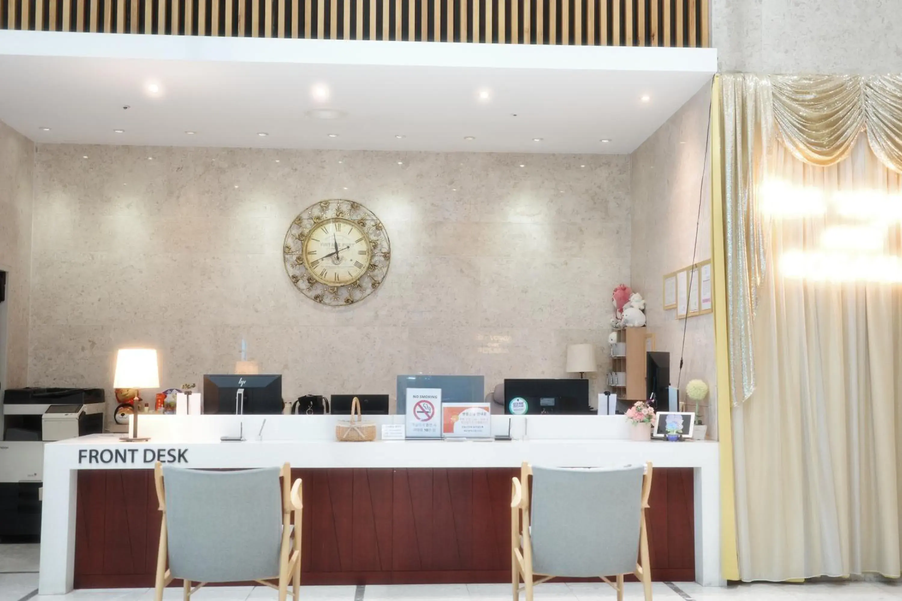 Property building in Rosana Hotel Property building in Rosana Hotel