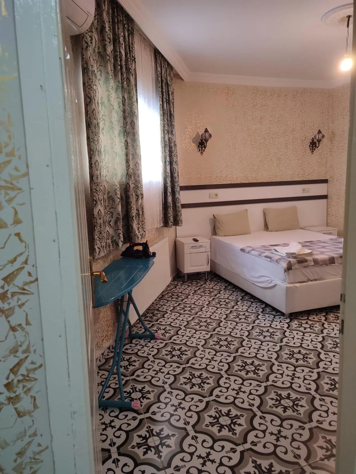 Bed in Old City Pansiyon