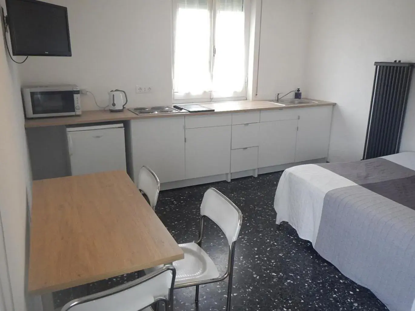 Studio with Terrace in La Pergola Private Parking Studio with Terrace in La Pergola Private Parking