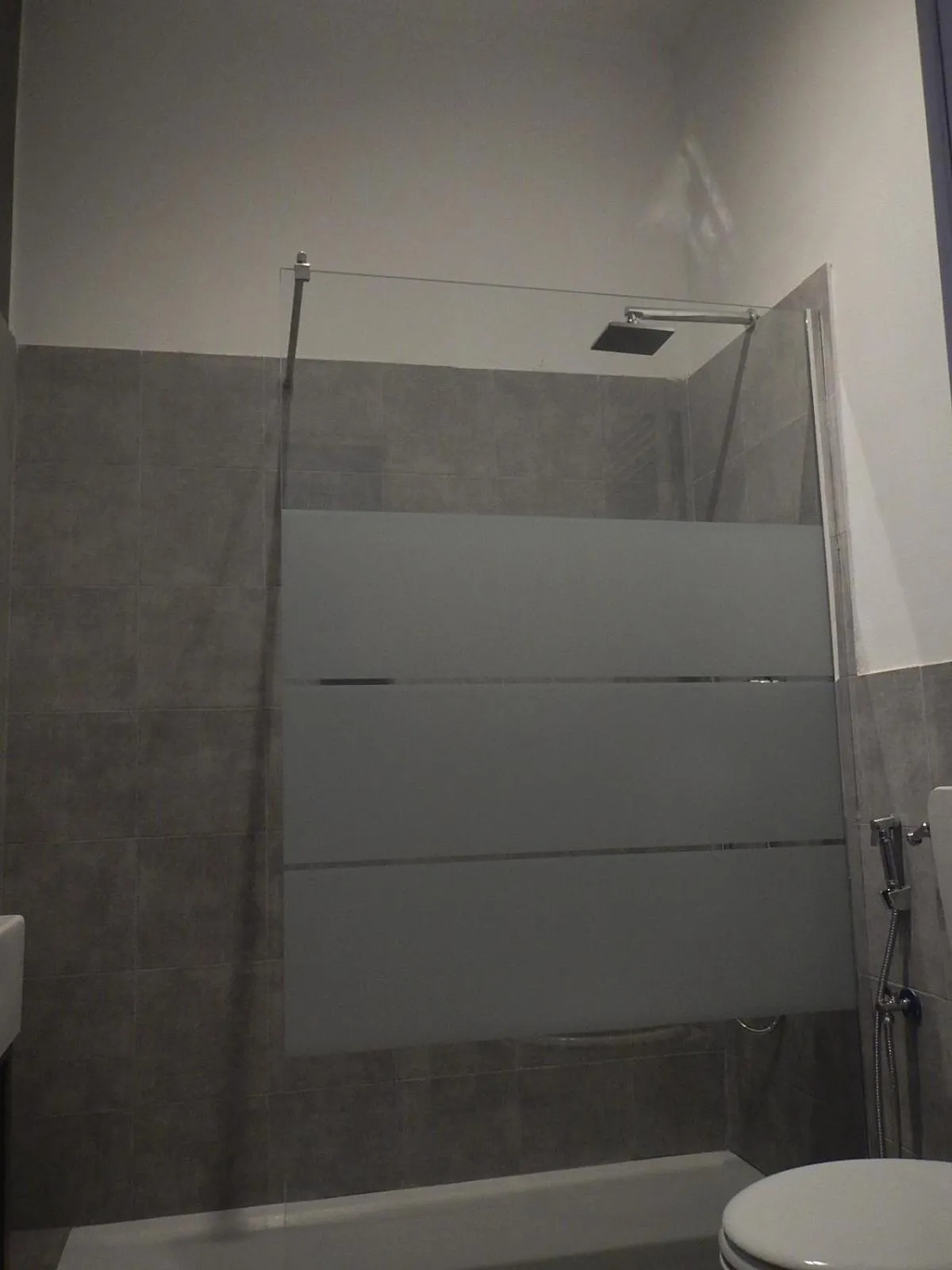 La Pergola Private Parking