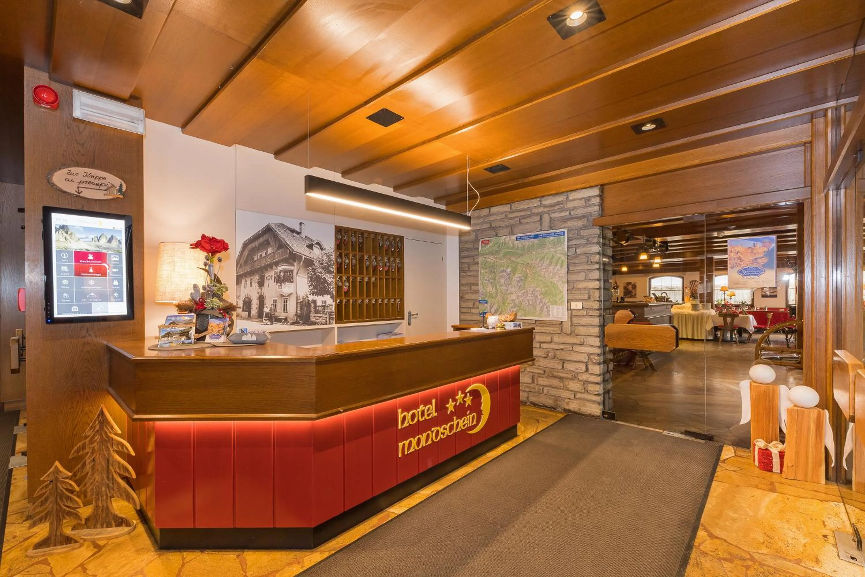 Lobby or reception in Hotel Mondschein