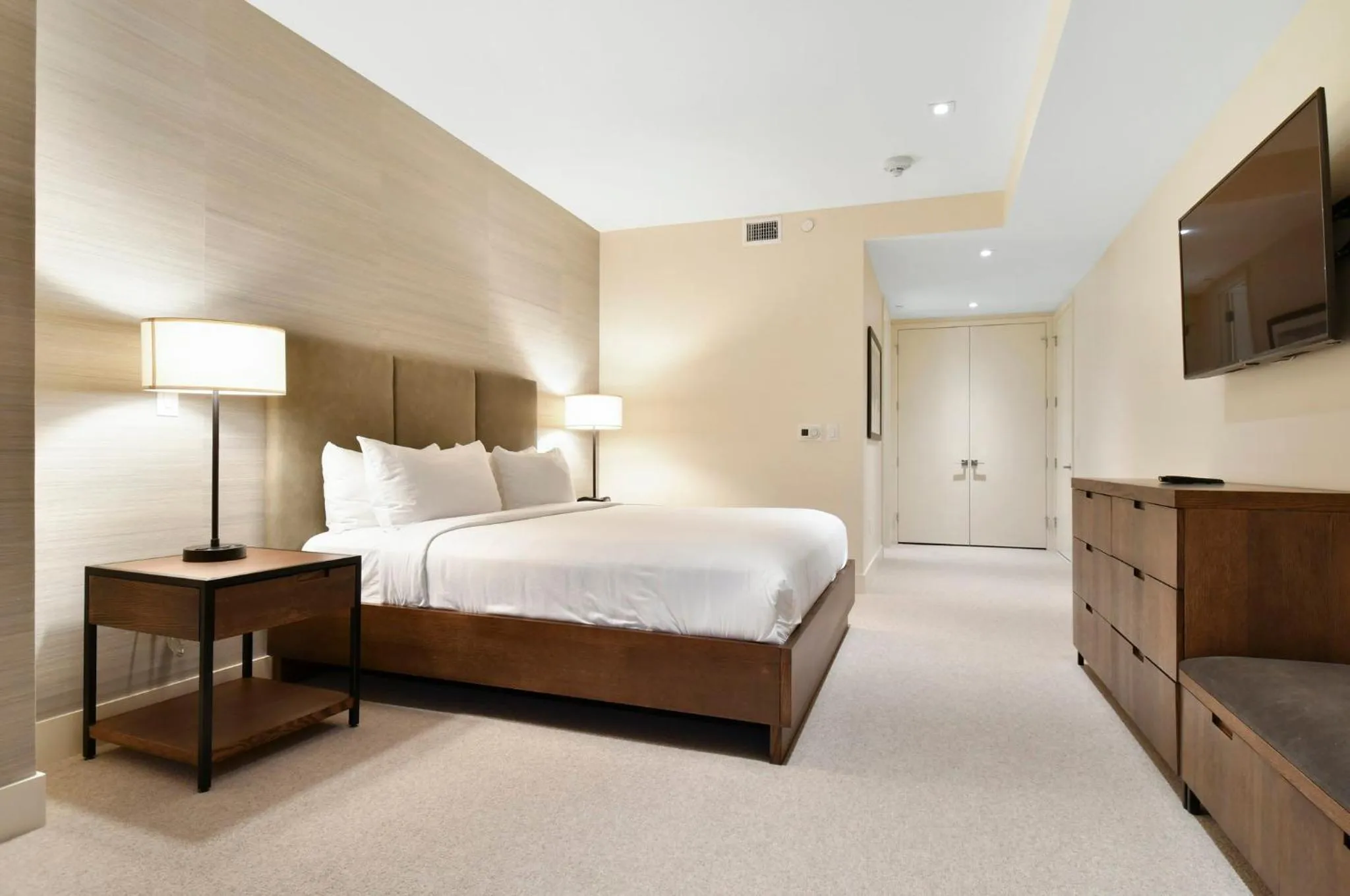 Bedroom, Bed in Lift Park City Condominiums