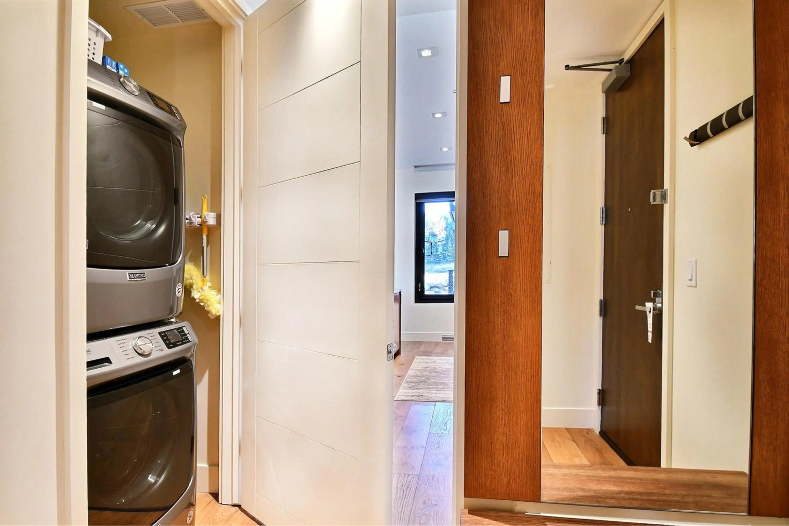 laundry in Lift Park City Condominiums
