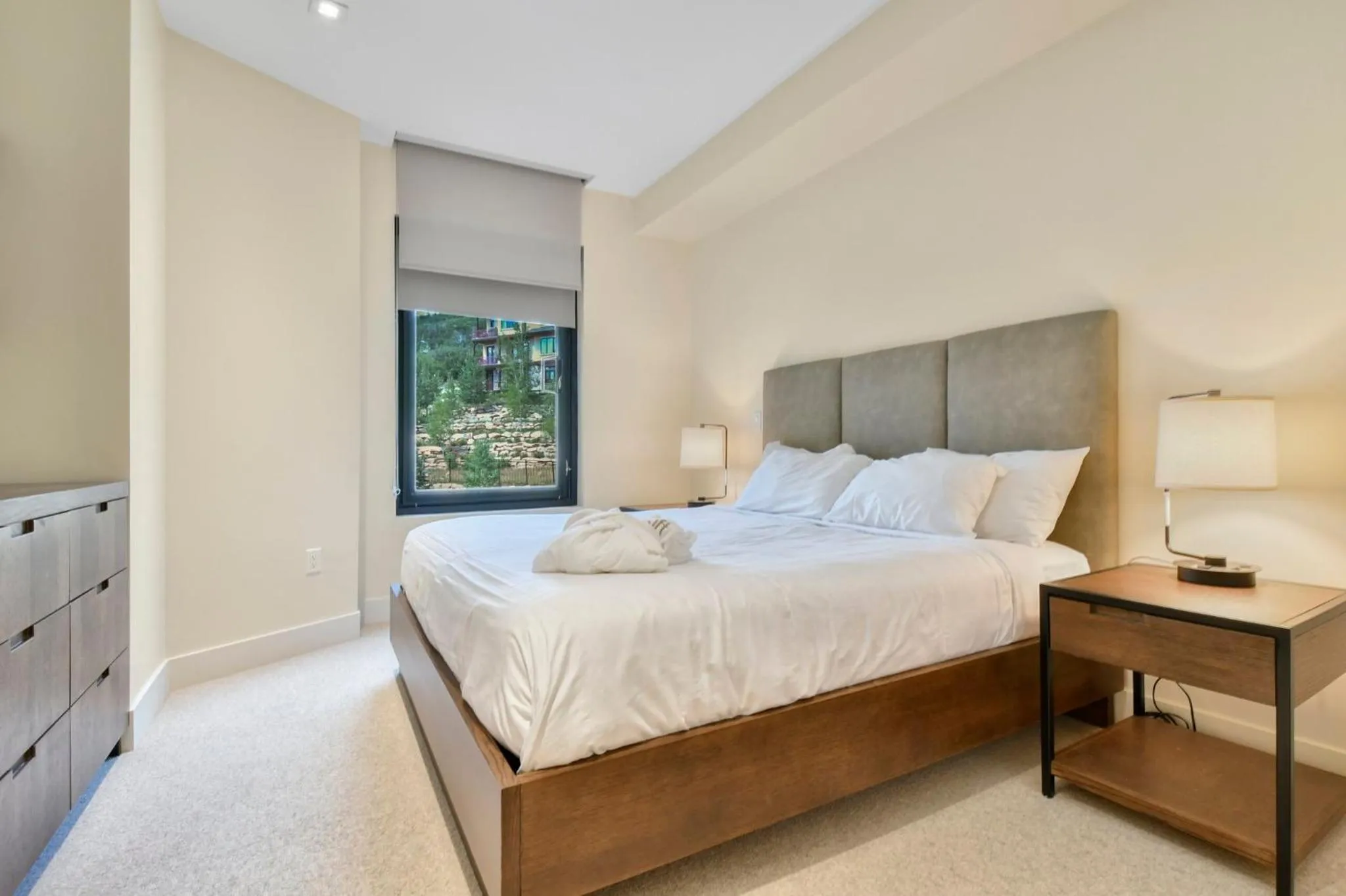 Bedroom, Bed in Lift Park City Condominiums