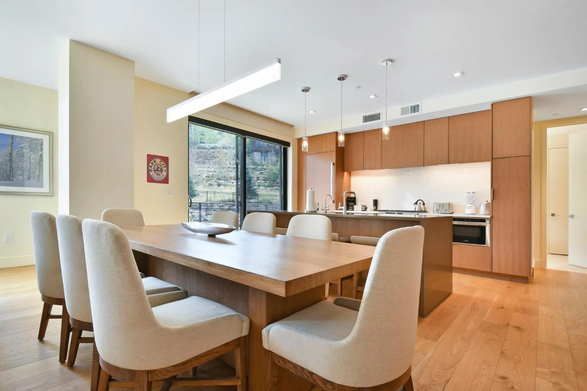 Food and drinks in Lift Park City Condominiums