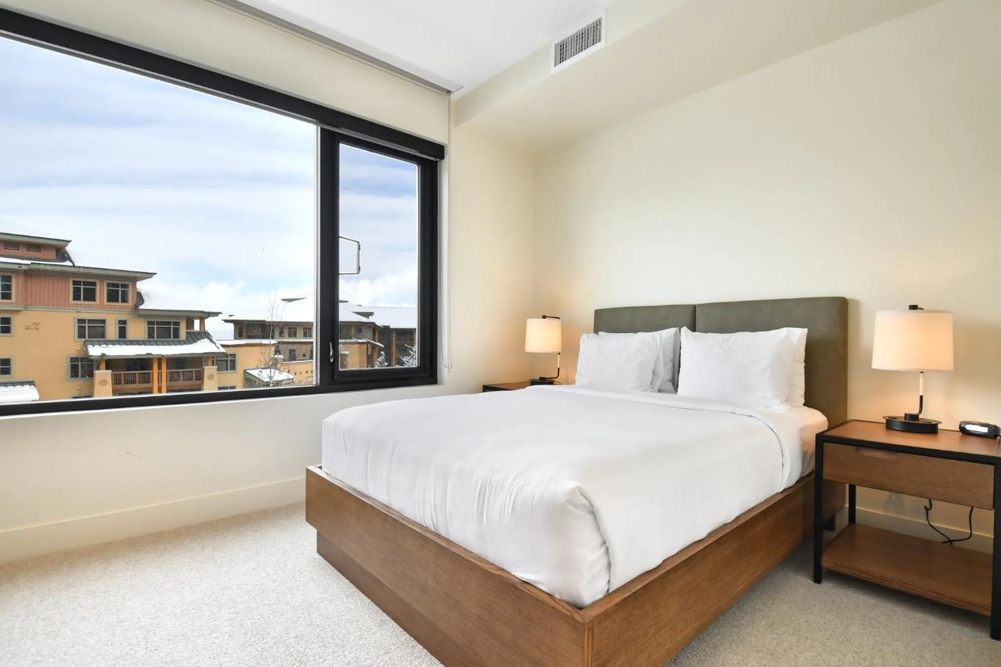 Bedroom, Bed in Lift Park City Condominiums