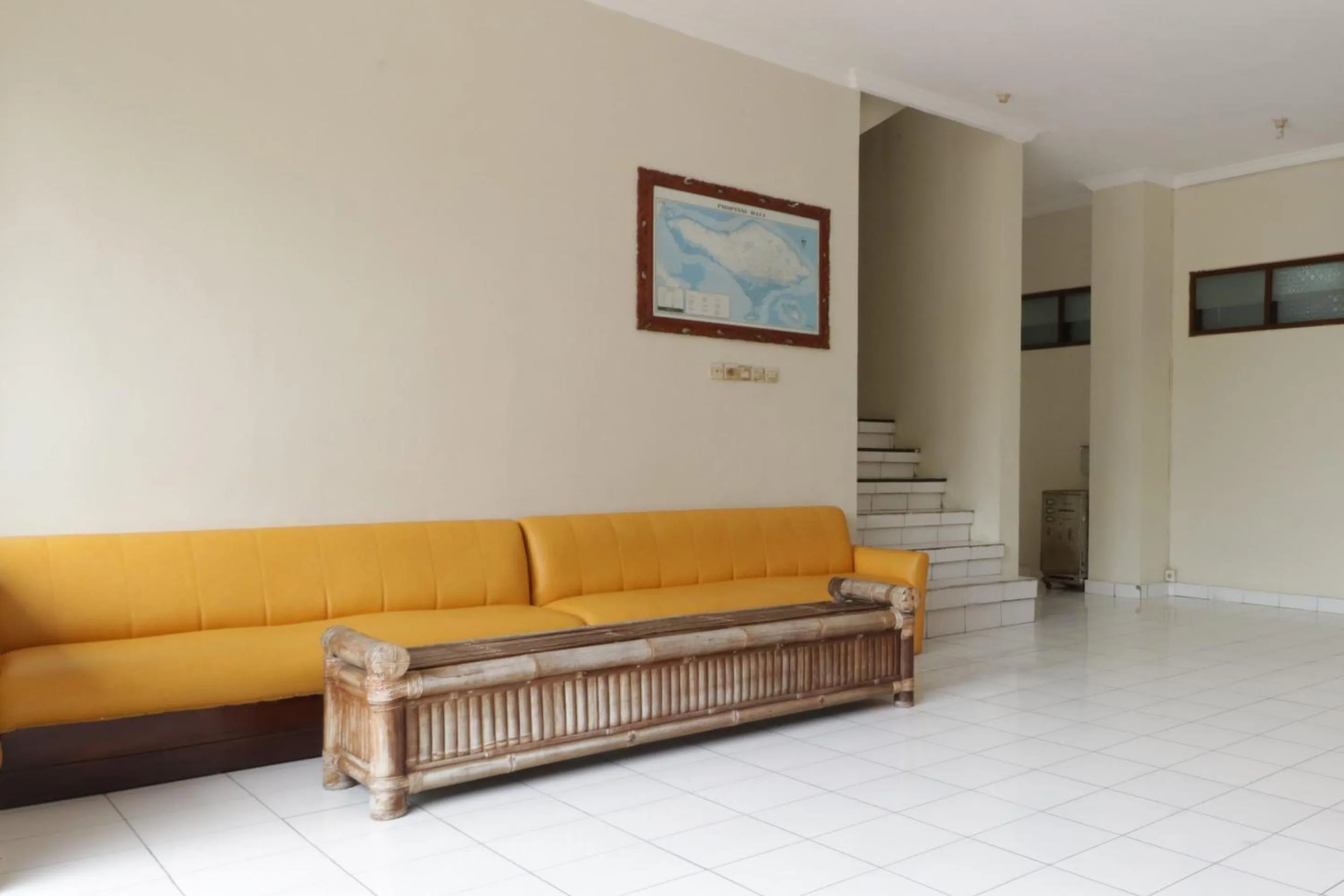 Lobby or reception in SPOT ON 2426 Hotel Aget Jaya Ii