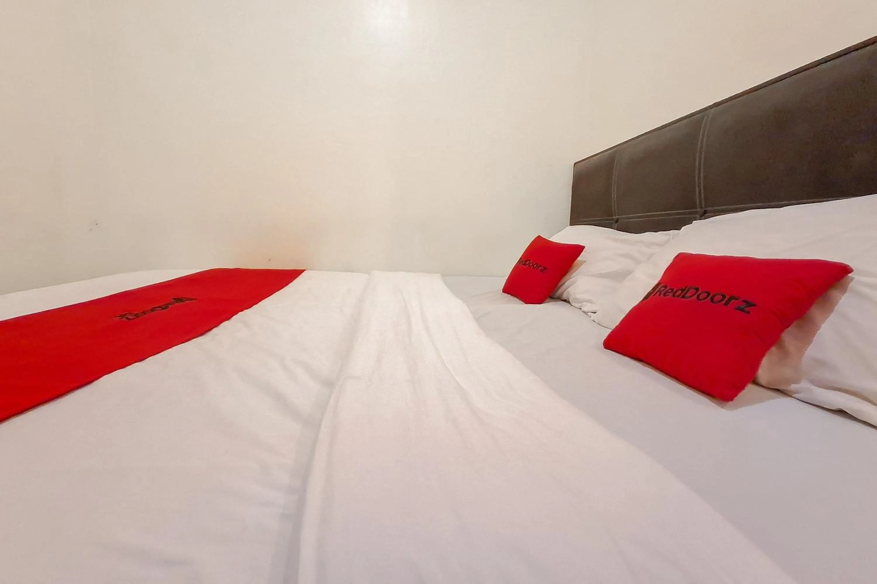 Bedroom, Bed in SUPER OYO Collection O 2383 Andongkoe 64 Salatiga