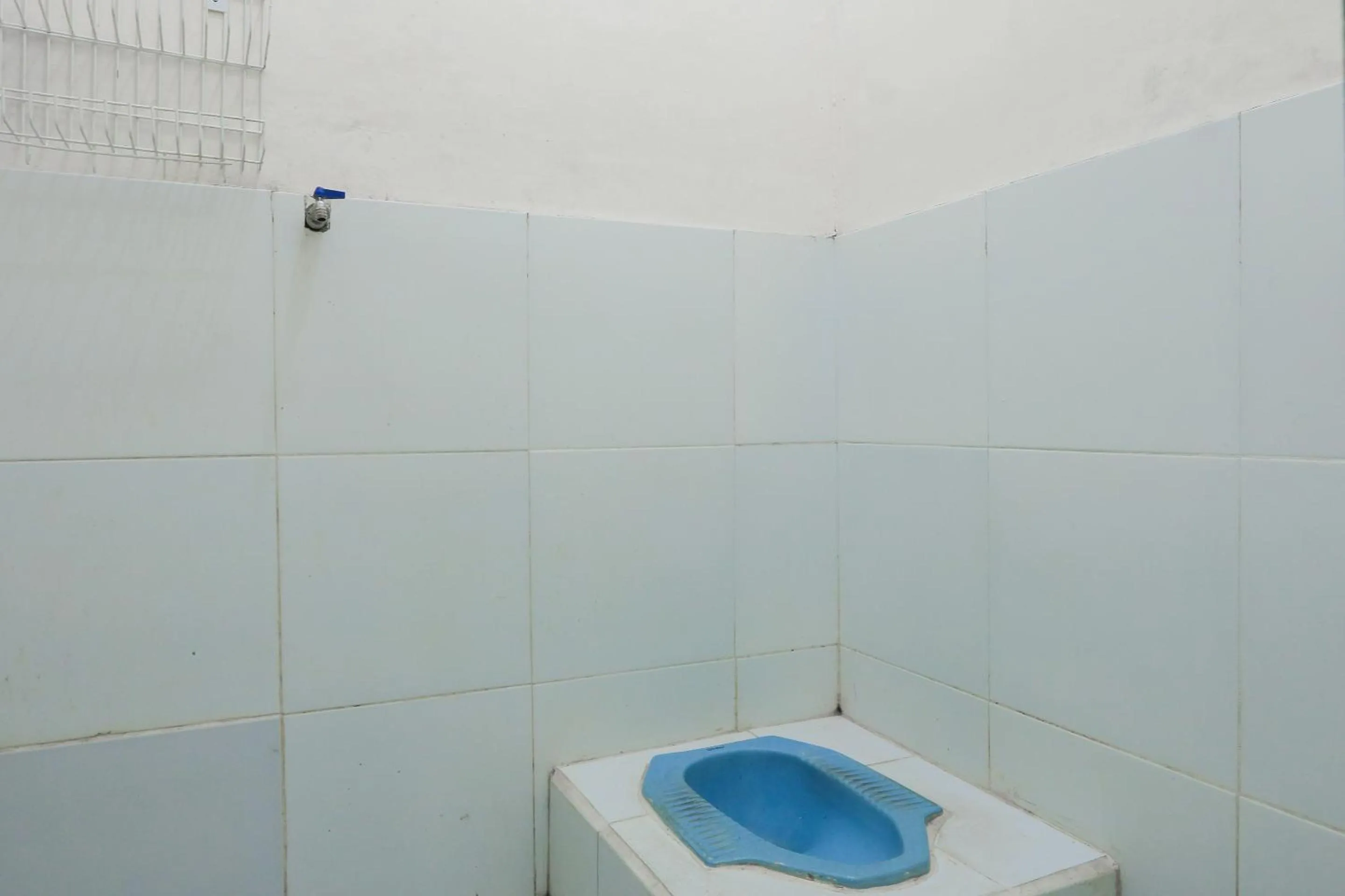 Bathroom in OYO 2371 Islami Family Residence