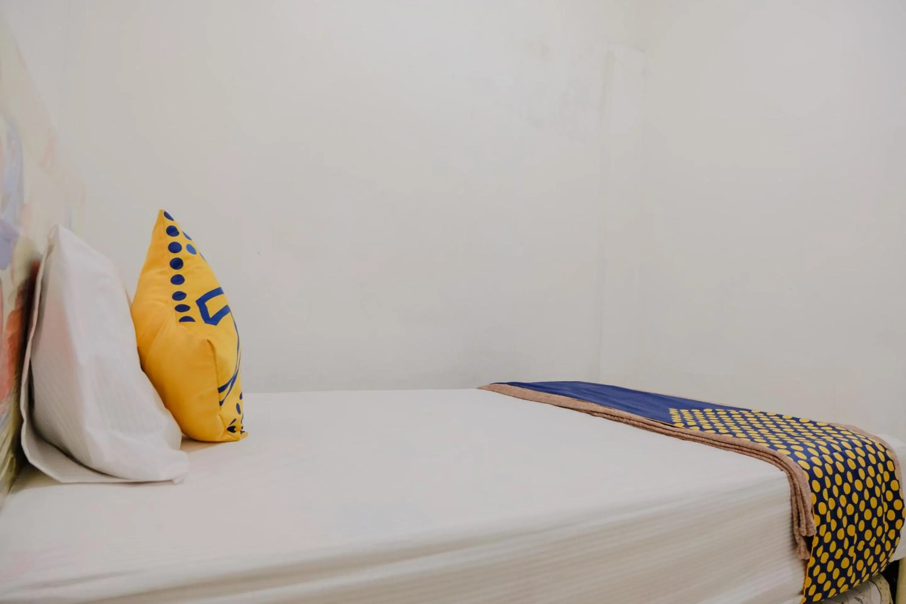 Bedroom, Bed in OYO 2417 Melati Residence