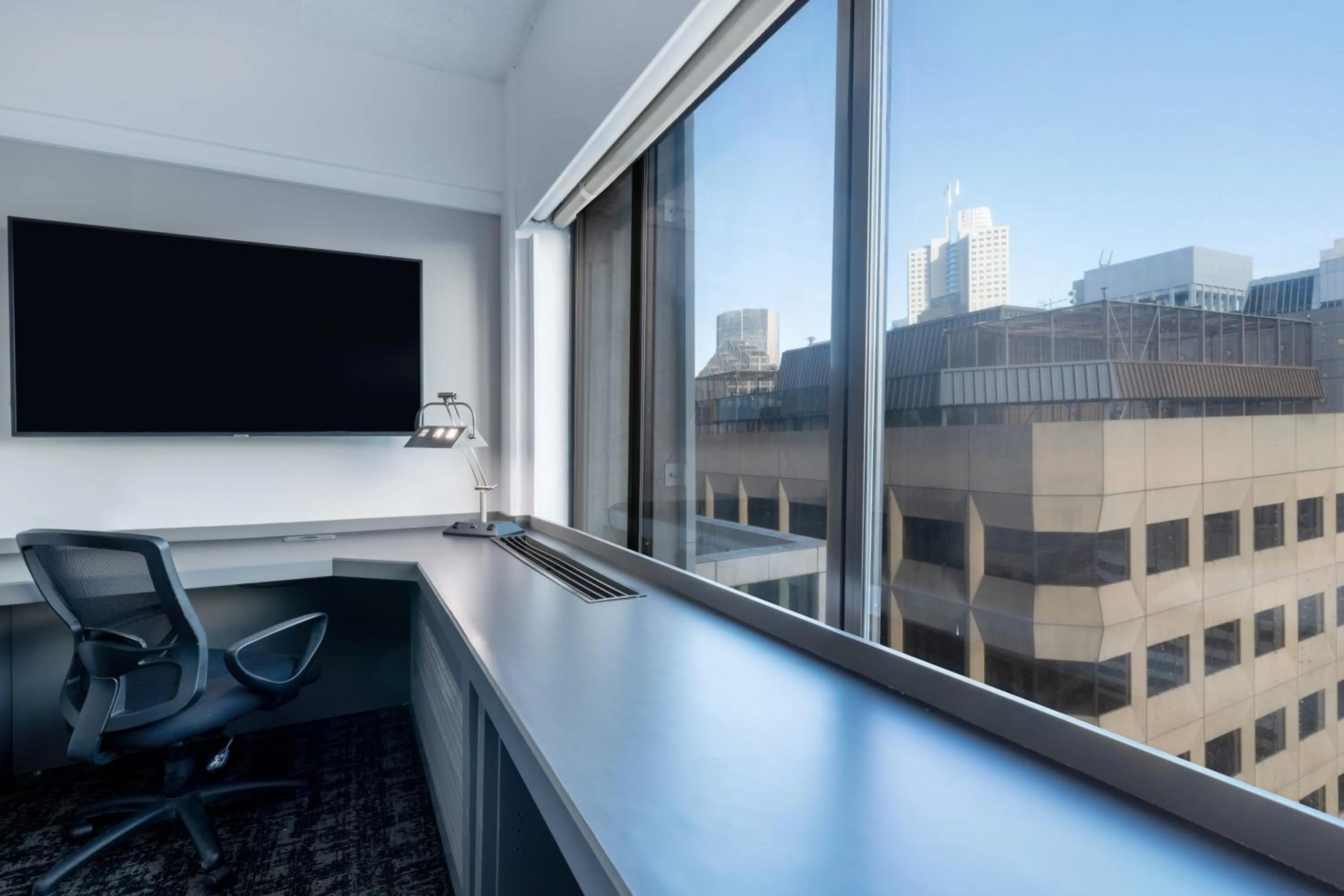 Bed in Hilton San Francisco Financial District