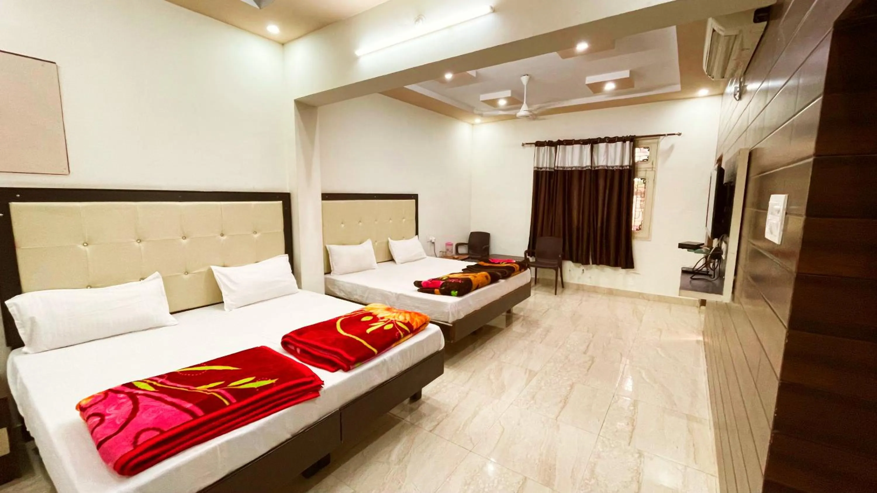 Photo of the whole room in Hotel Prabhat Palace