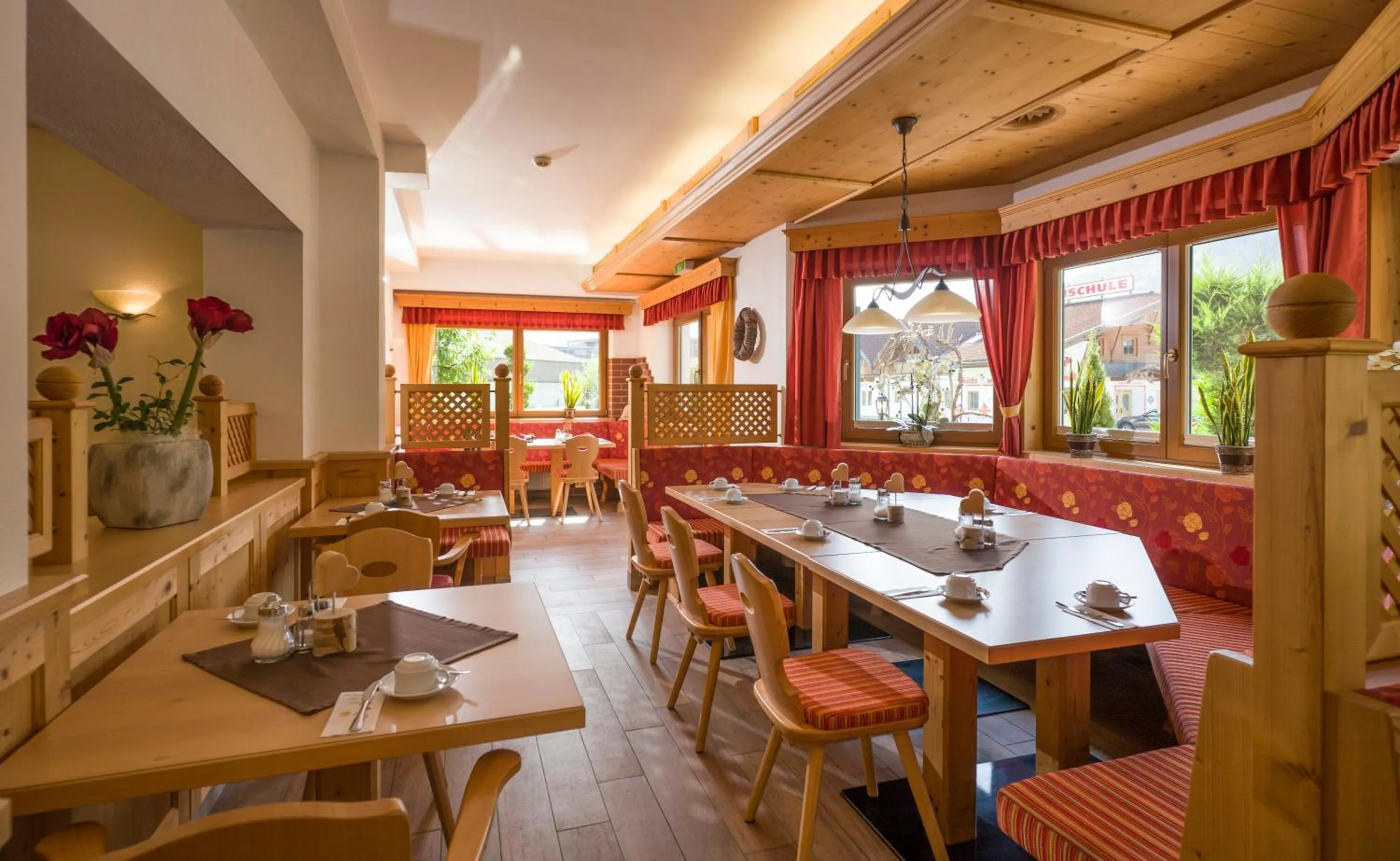 Restaurant/places to eat in Hotel Garni Klocker