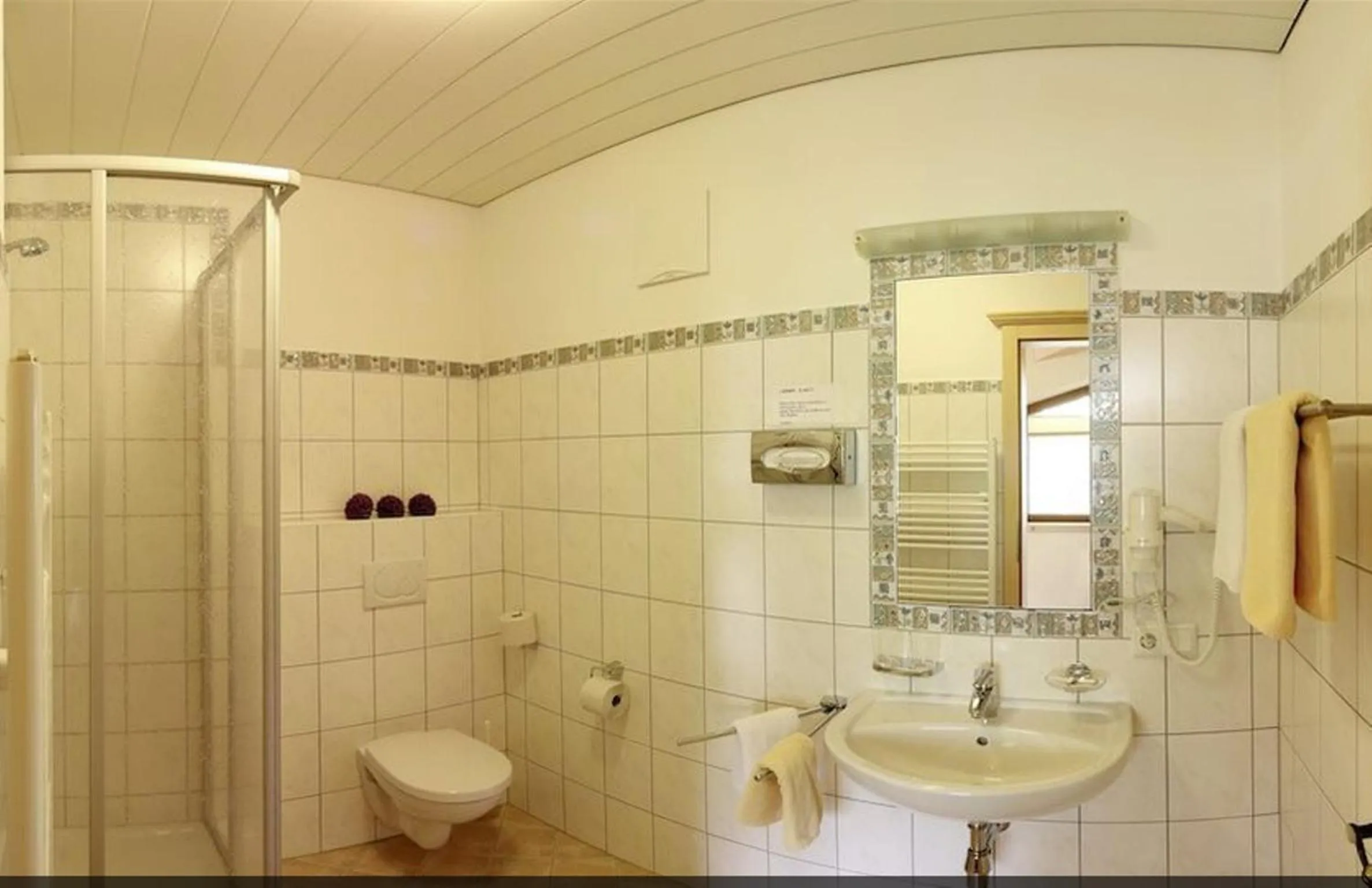 Bathroom in Hotel Garni Klocker