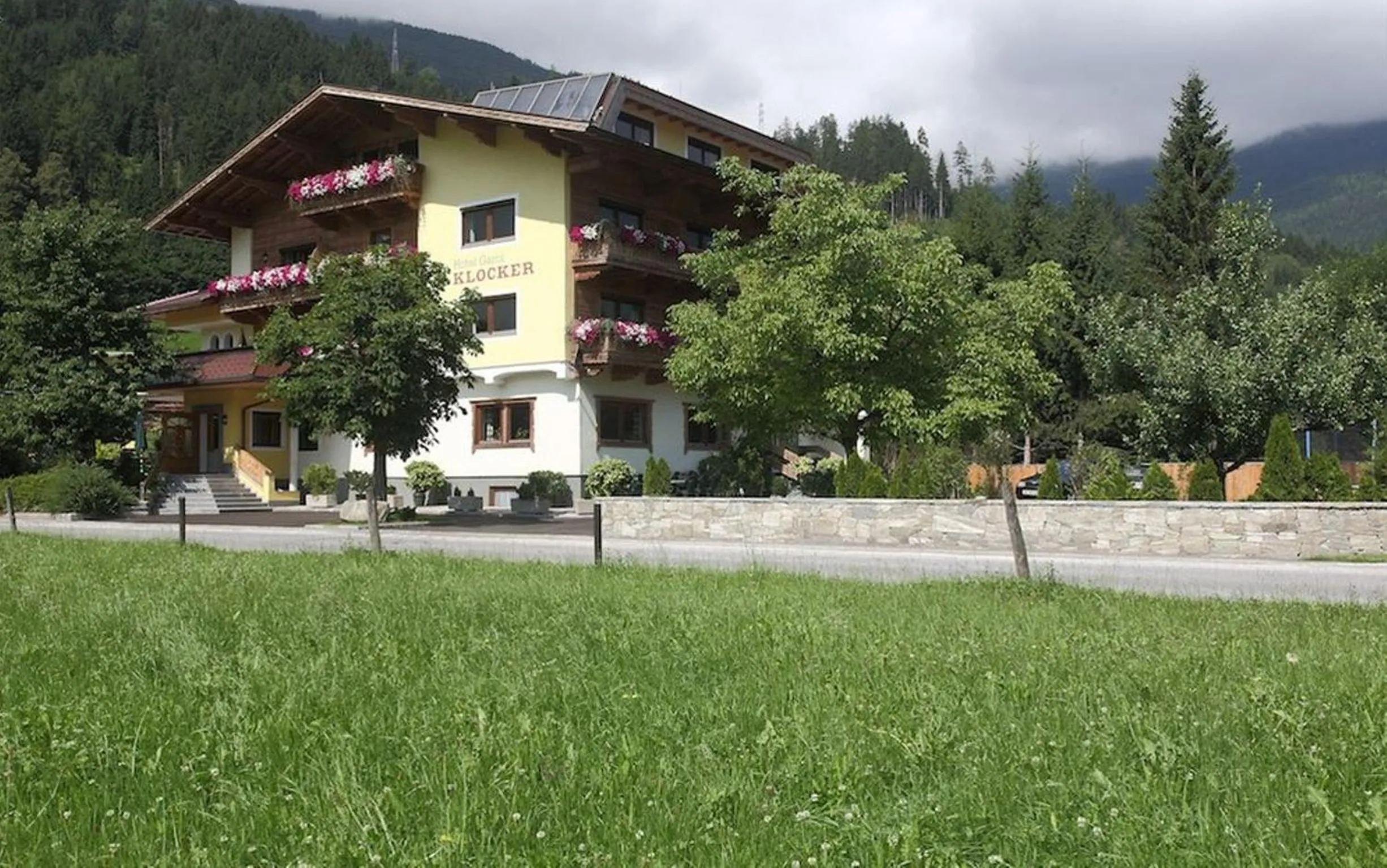 Facade/entrance in Hotel Garni Klocker