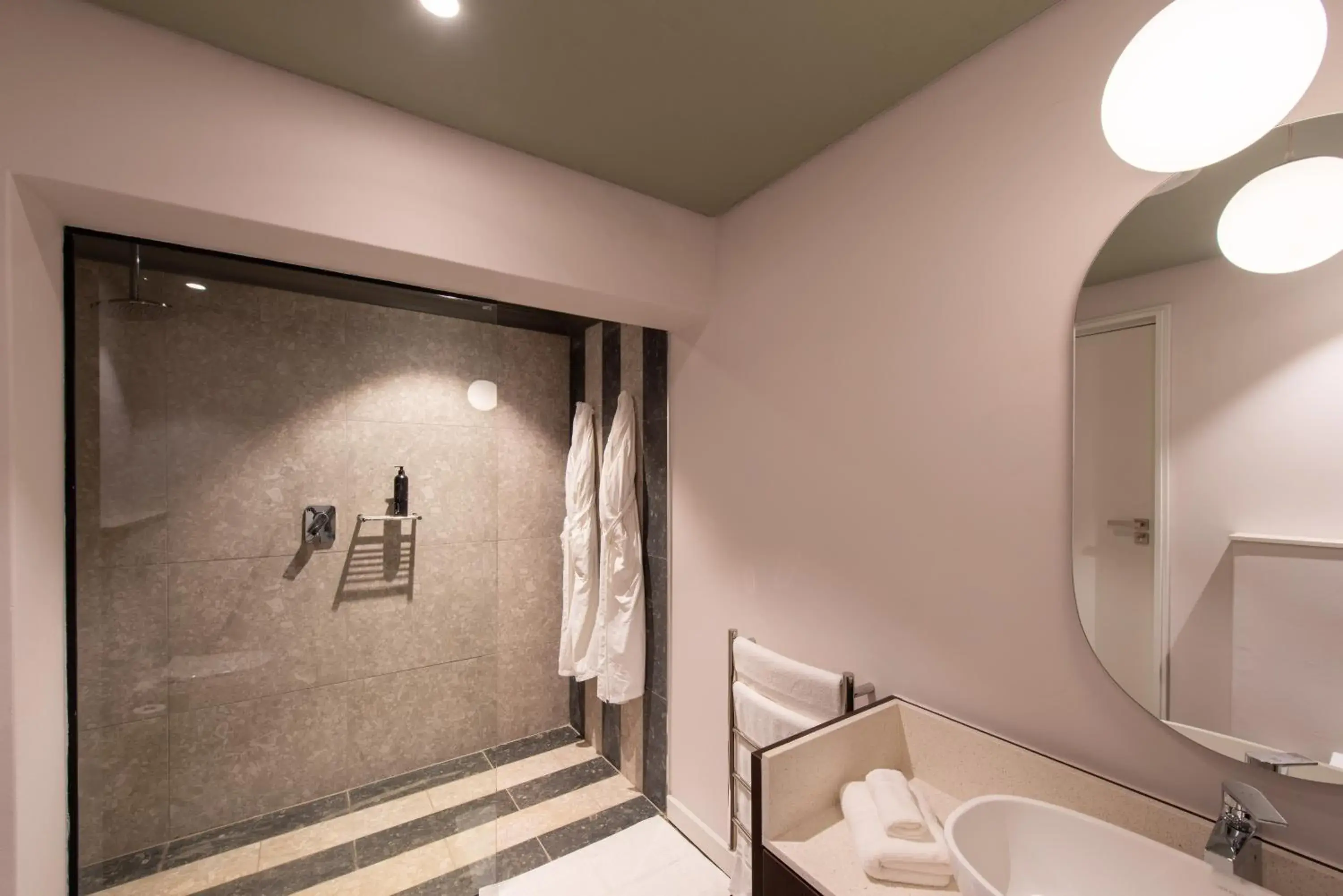 Bathroom in The Feather Hill Boutique Hotel Bathroom in The Feather Hill Boutique Hotel