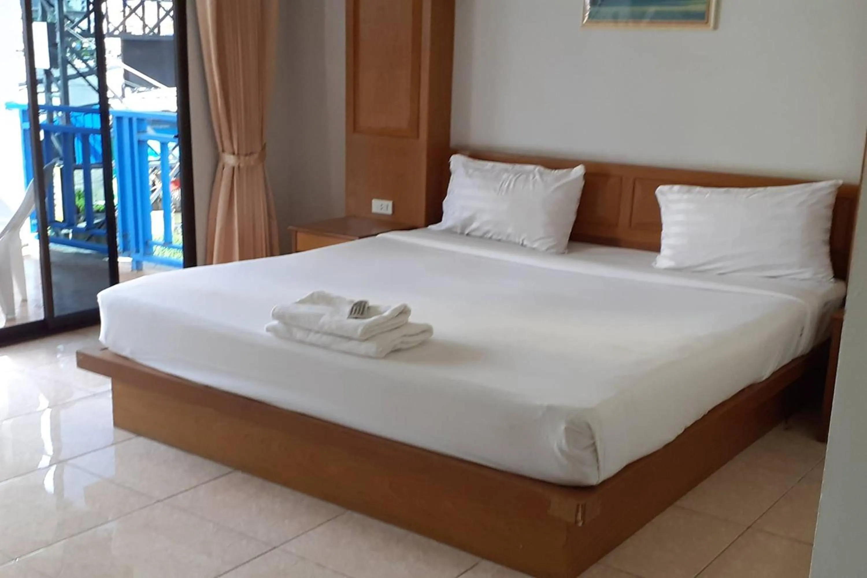 Bed in Praew Mansion