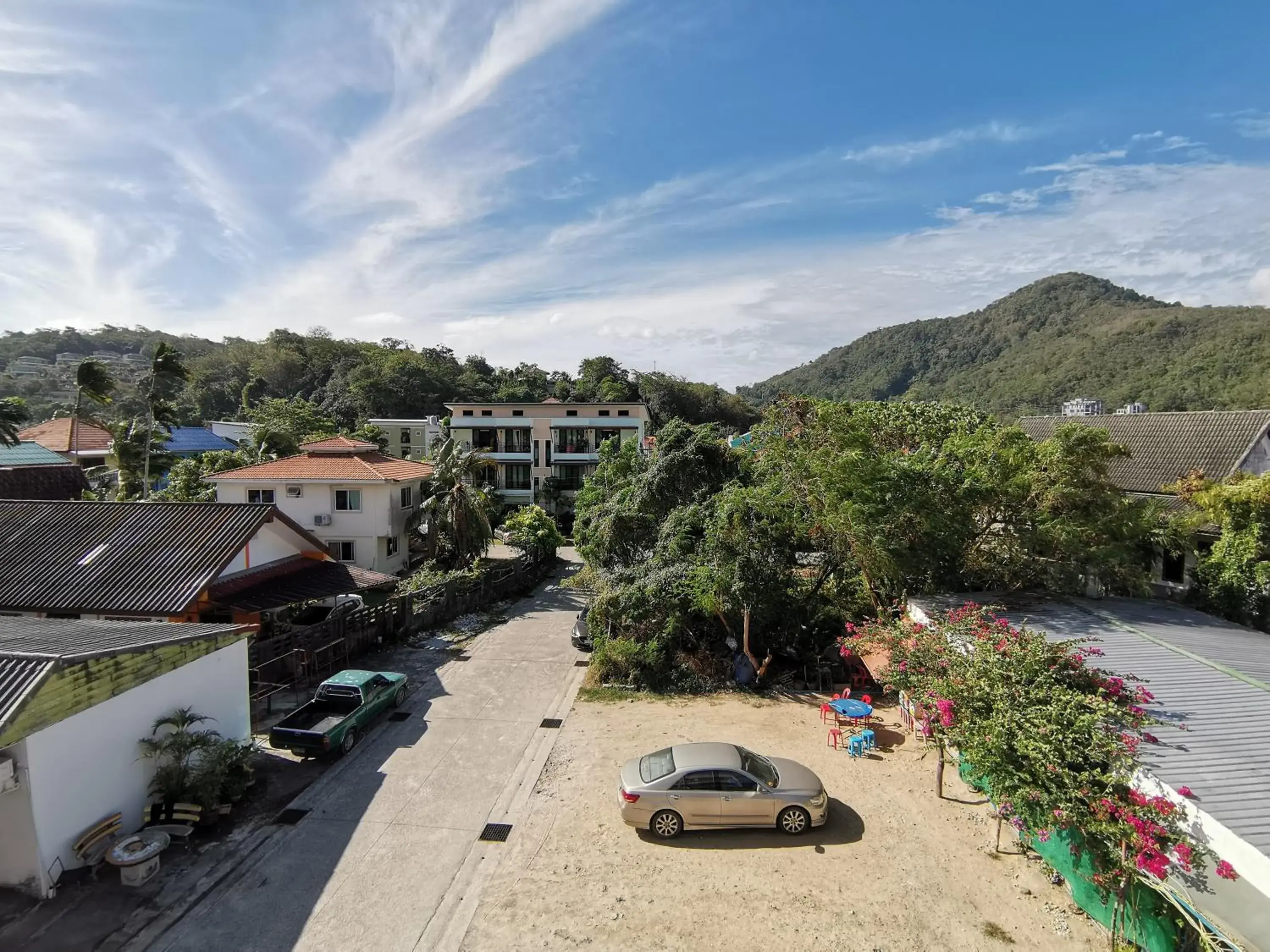 Property building in Praew Mansion Property building in Praew Mansion