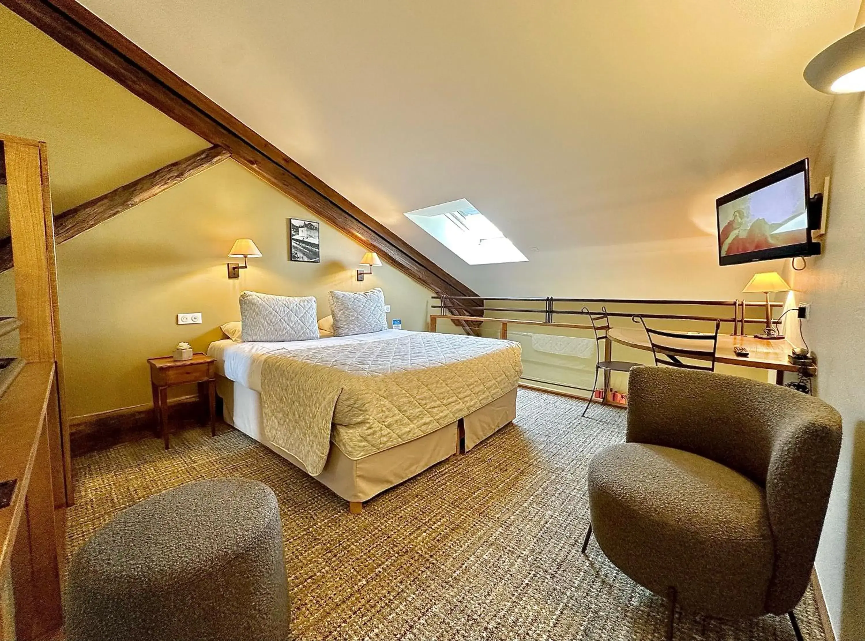 Duplex Suite (1 or 2 People) in Hostellerie De Bretonnière - Groupe Logis Hotels Duplex Suite (1 or 2 People) in Hostellerie De Bretonnière - Groupe Logis Hotels