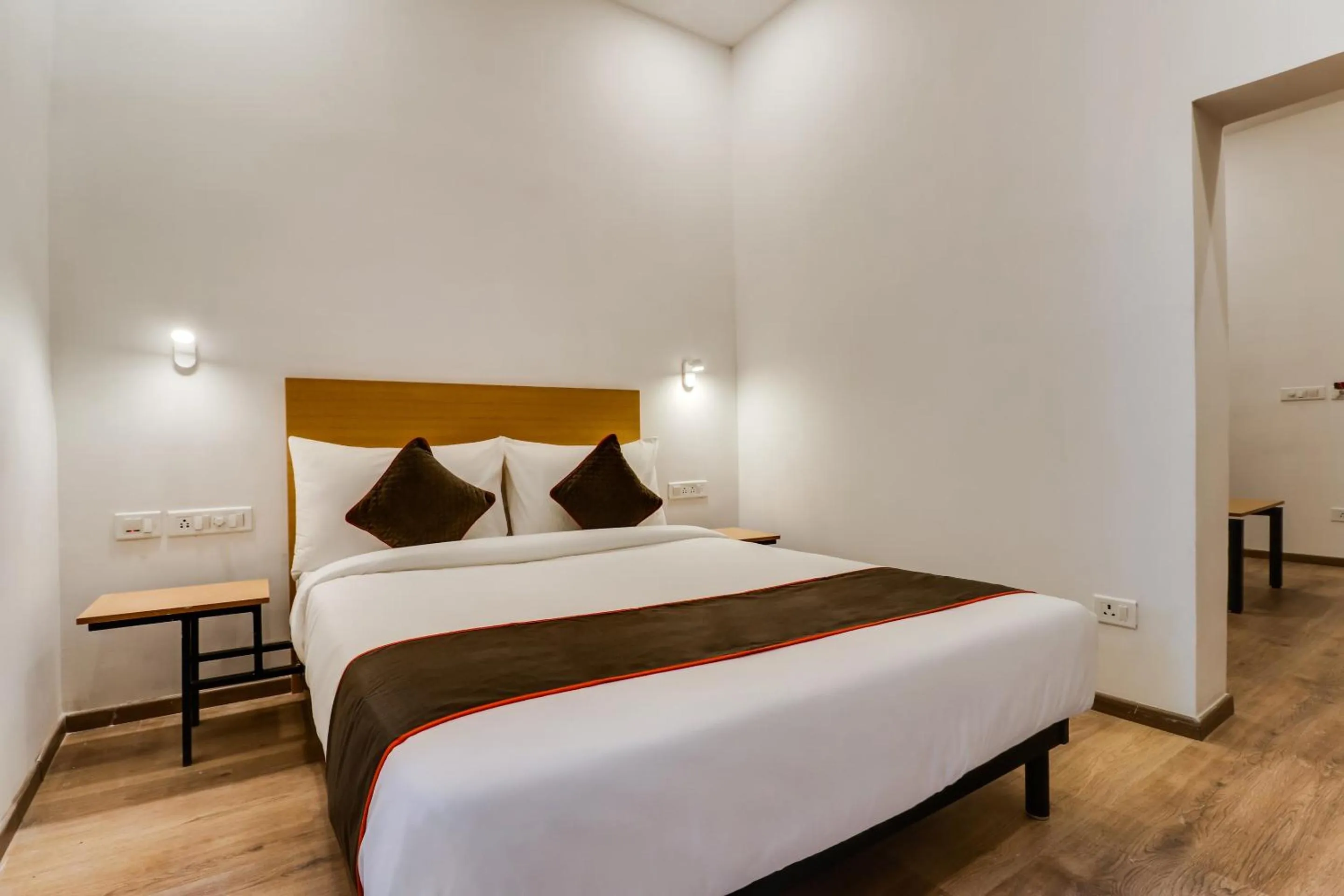 Bedroom, Bed in Super Townhouse Gandhi Hall