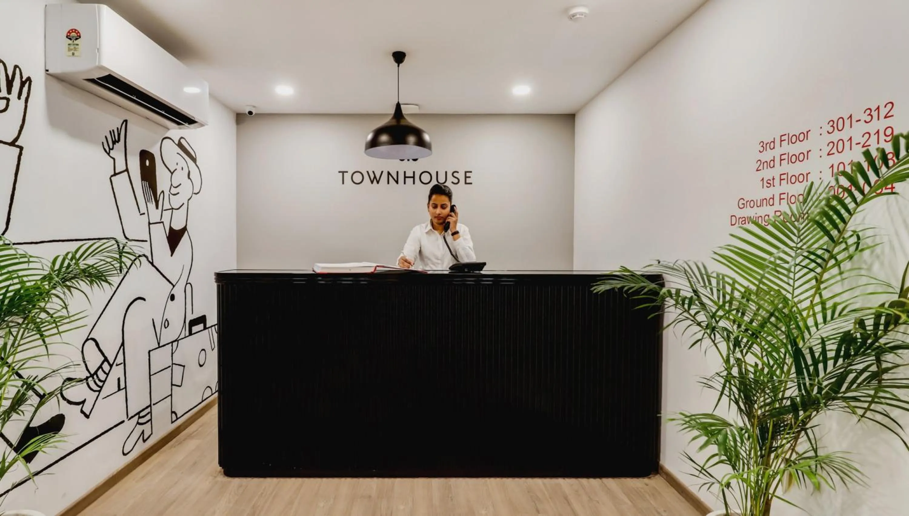 Lobby or reception in Super Townhouse Gandhi Hall