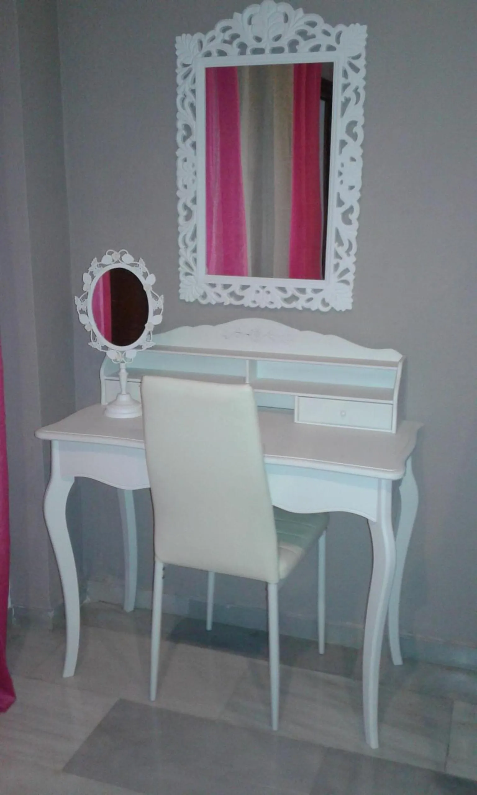 Decorative detail in Granada Old Town Hostel