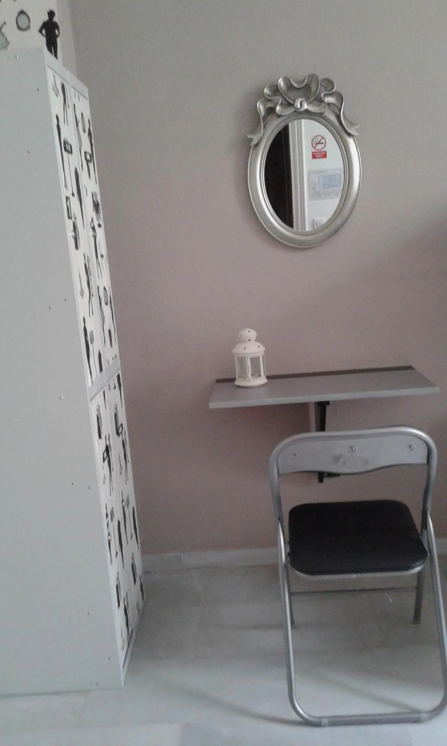 Decorative detail in Granada Old Town Hostel